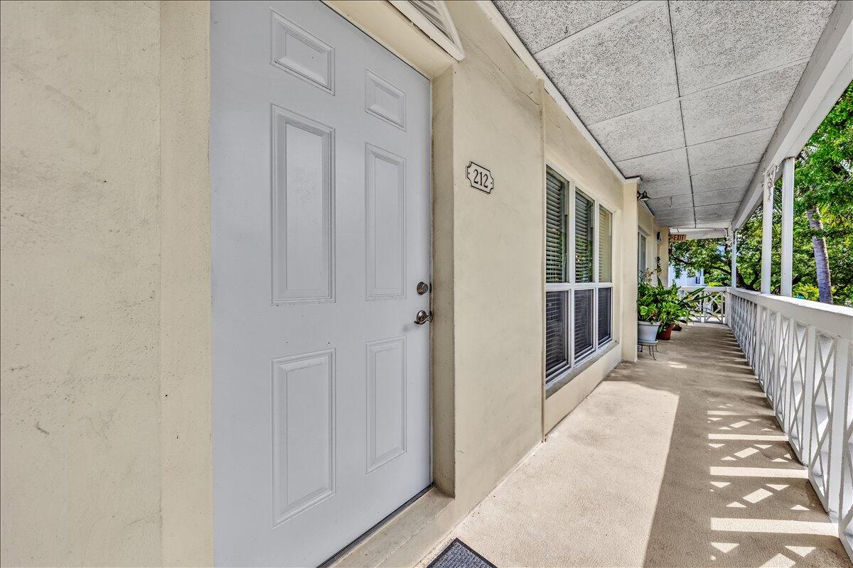 2124 NE 5th Avenue 212