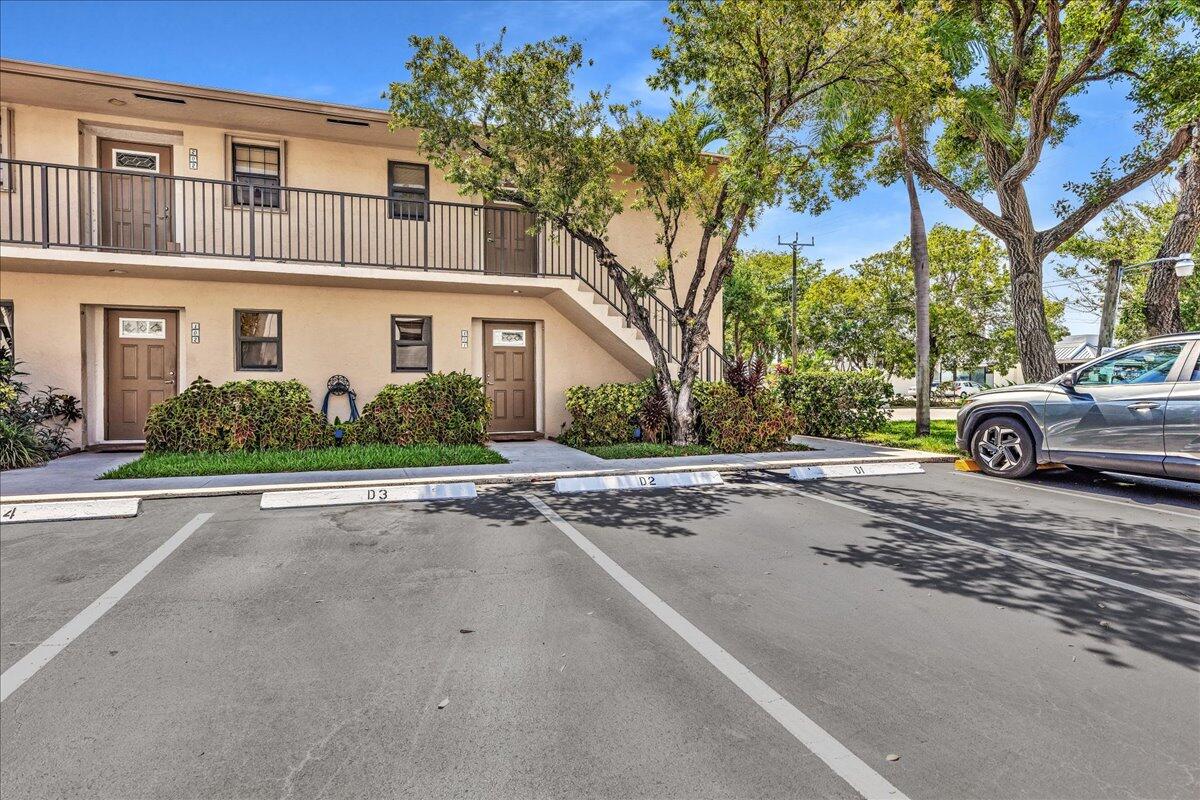 2965 NE 8th Terrace 101