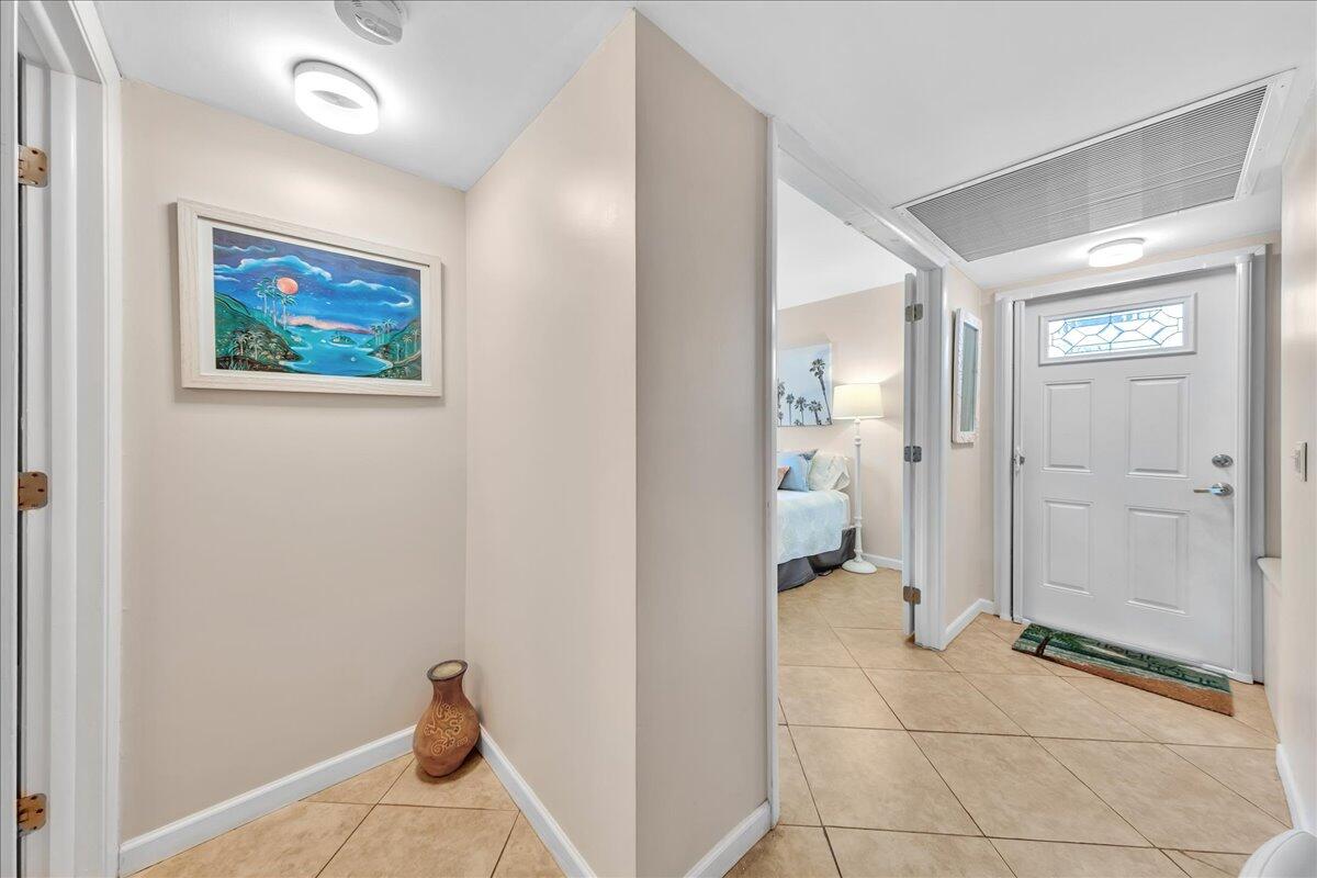 2965 NE 8th Terrace 101