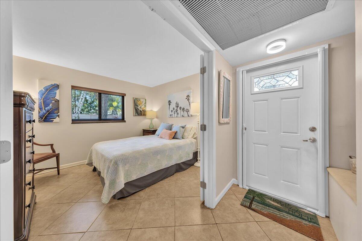 2965 NE 8th Terrace 101