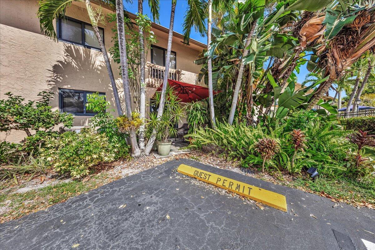 2965 NE 8th Terrace 101