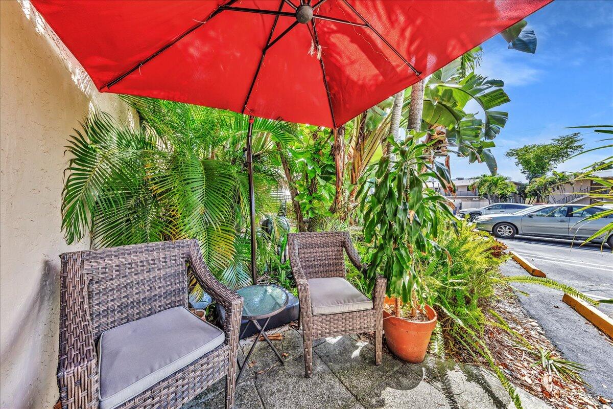 2965 NE 8th Terrace 101