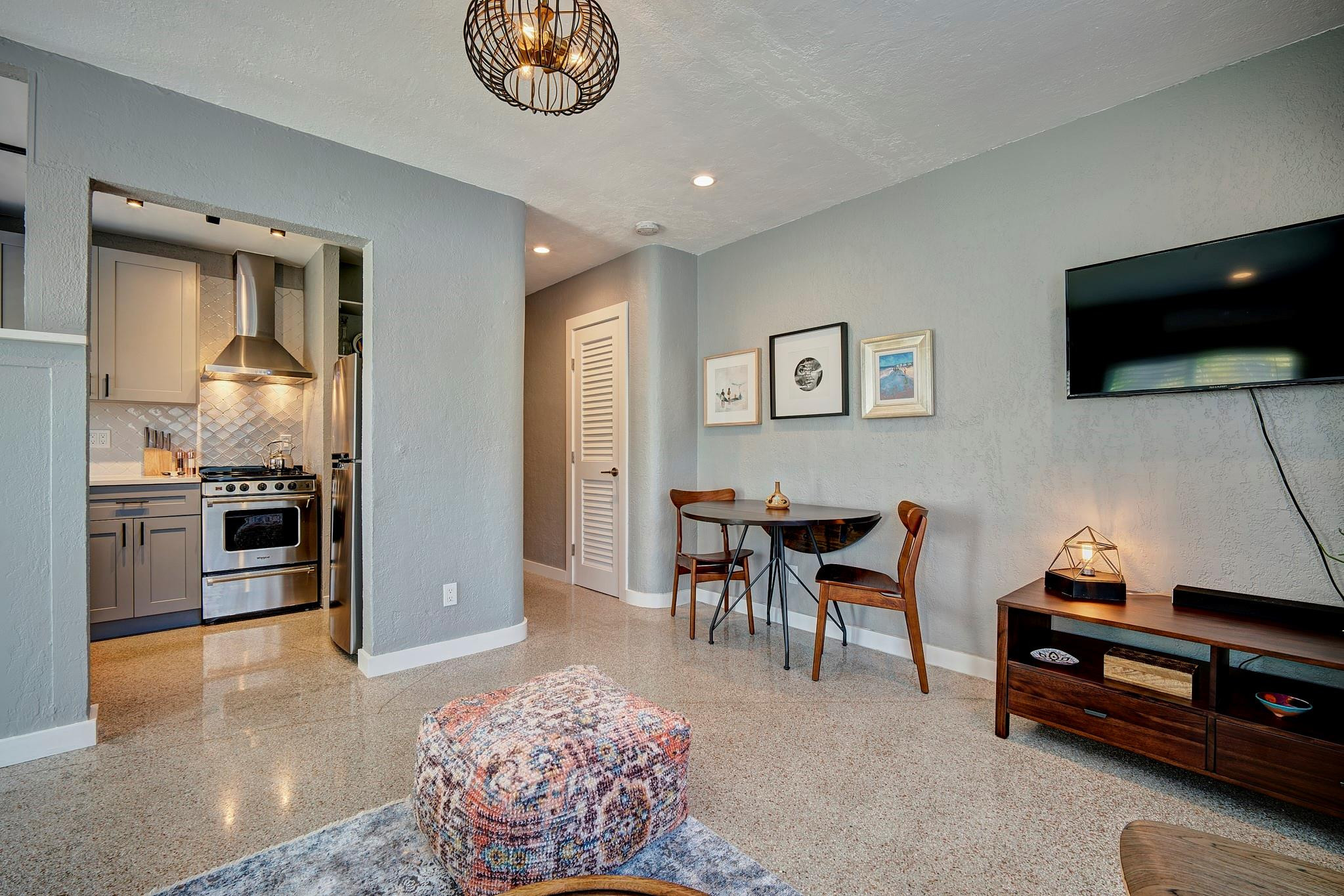 1215 NE 17th Ave 3