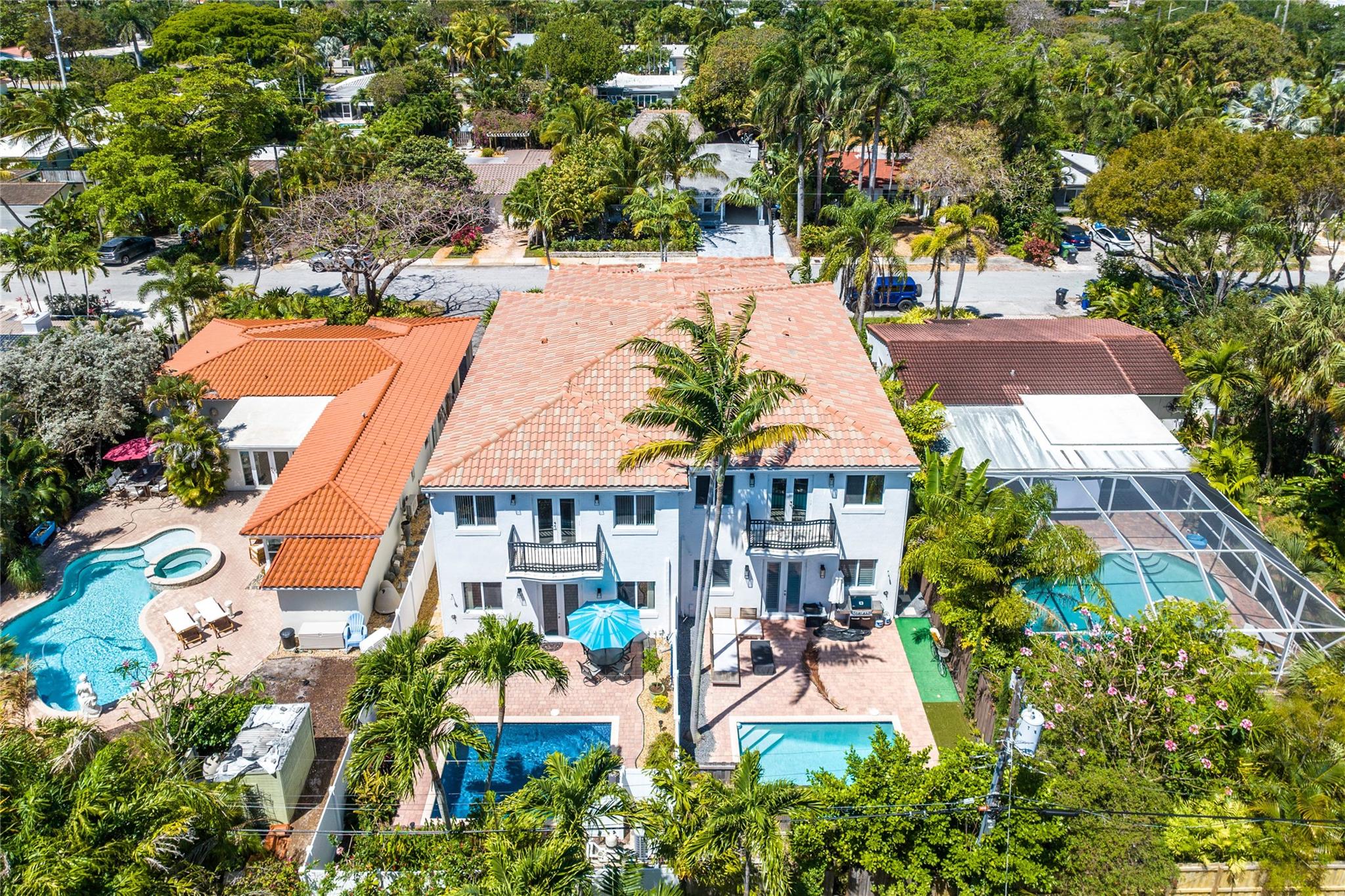 1220 NE 17th Way 1220