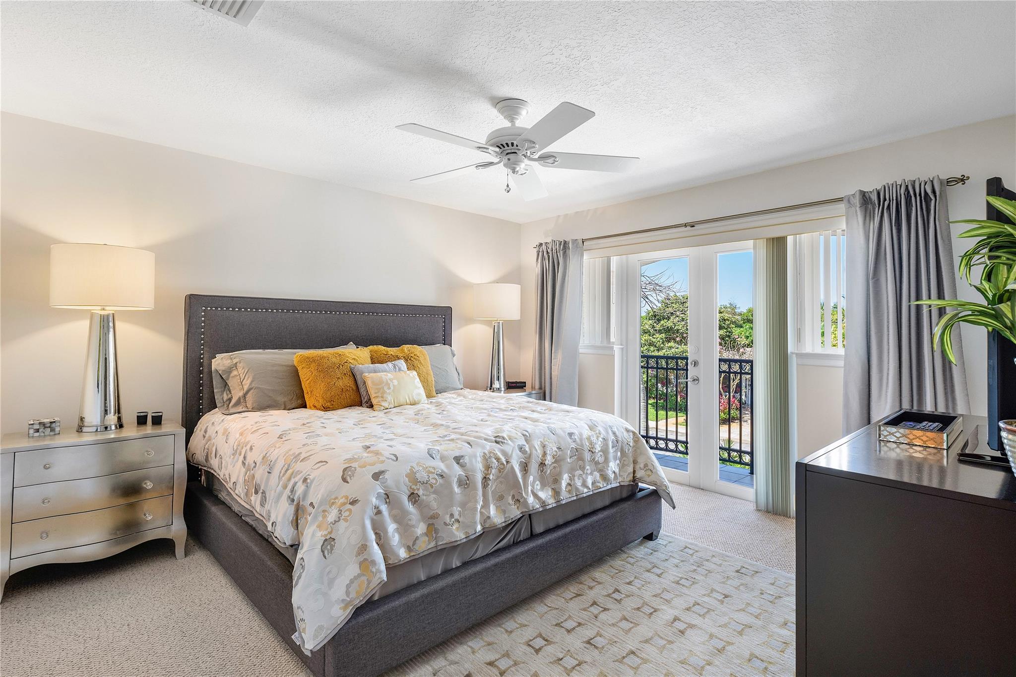 1220 NE 17th Way 1220