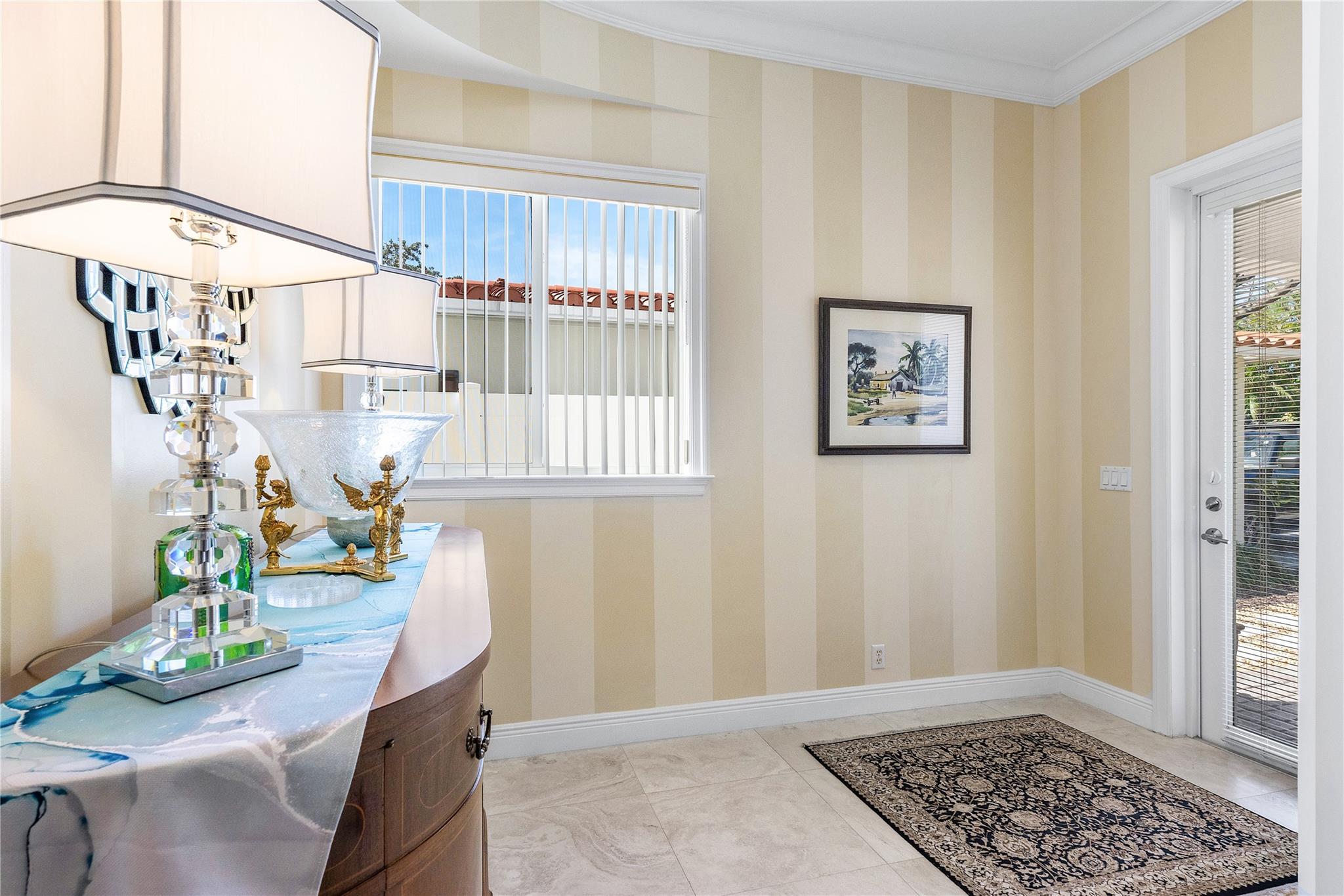 1220 NE 17th Way 1220