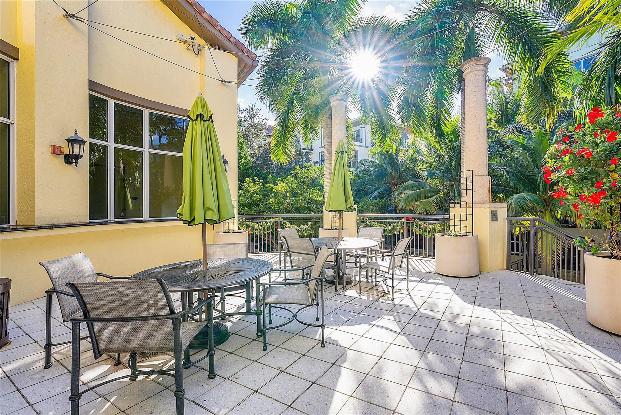 2631 NE 14th Ave 303