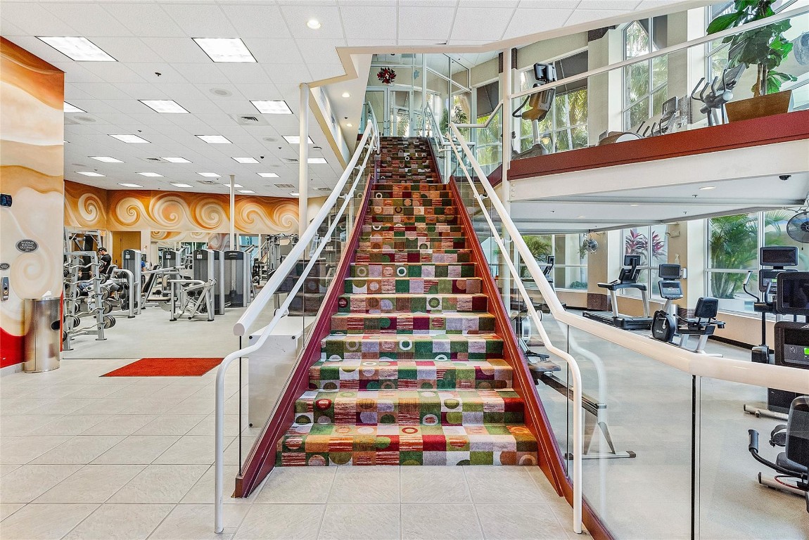 2631 NE 14th Ave 303