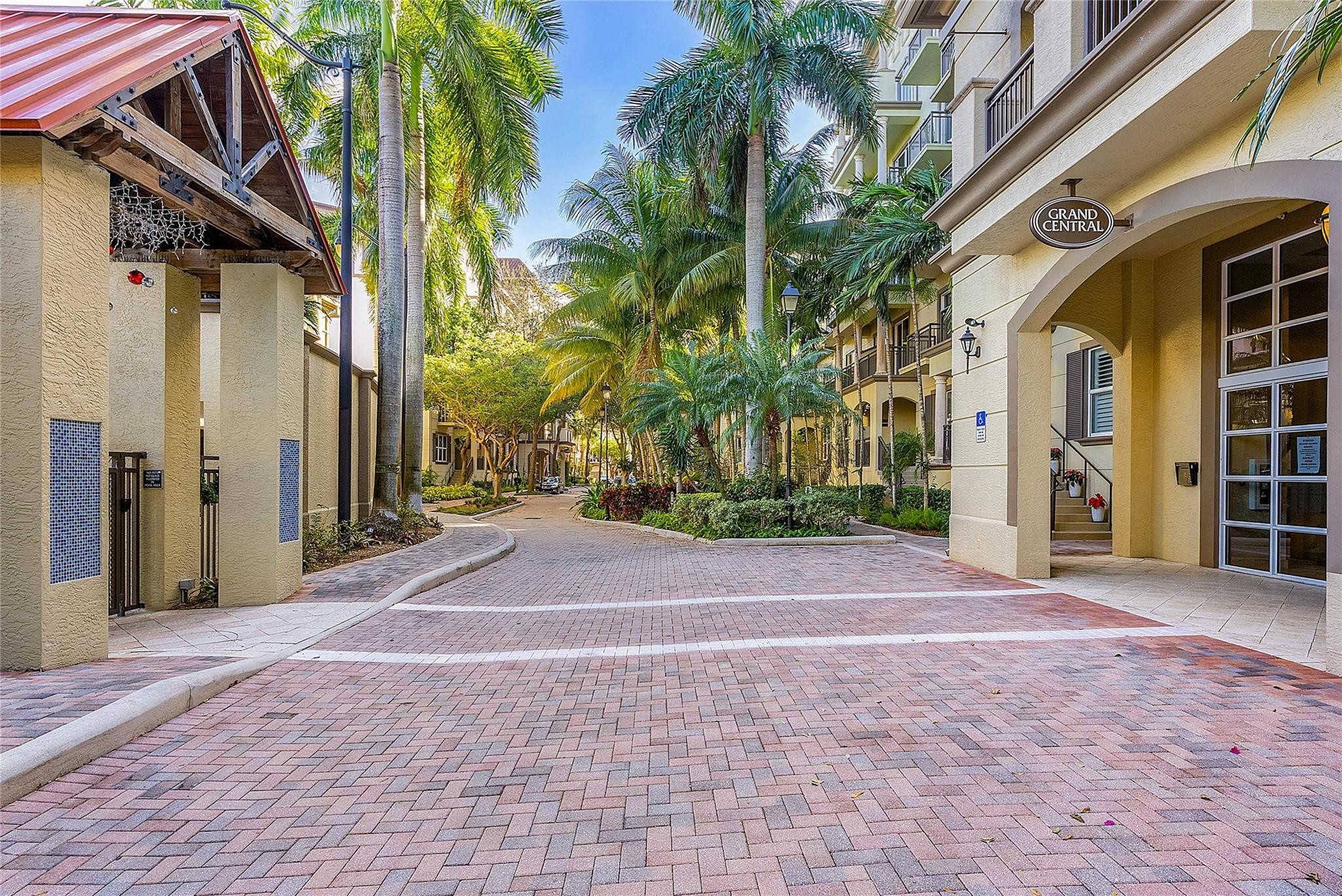 2631 NE 14th Ave 303