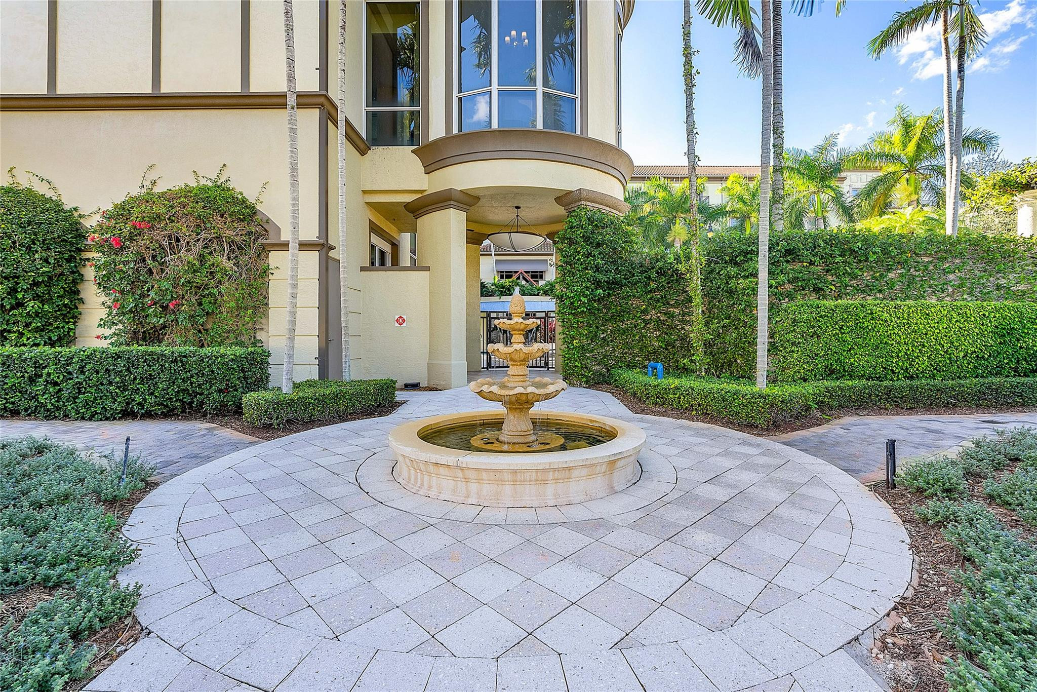 2631 NE 14th Ave 303