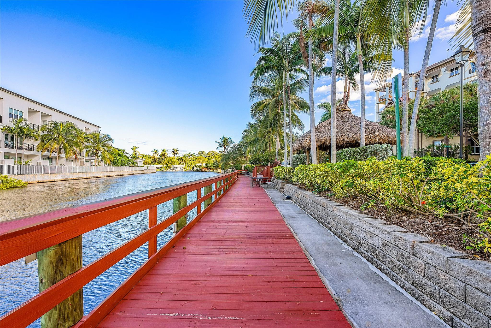 2631 NE 14th Ave 303