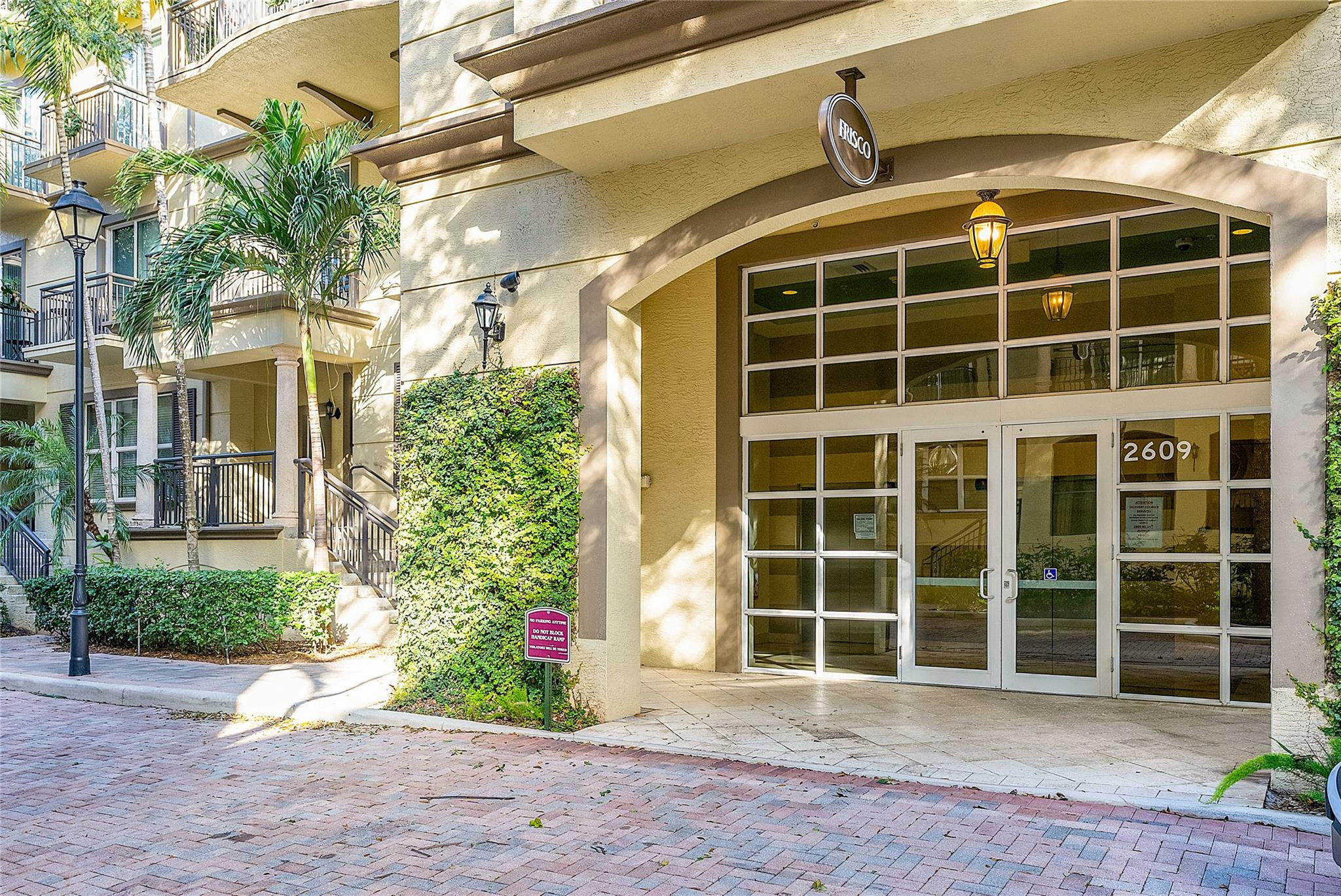 2631 NE 14th Ave 303