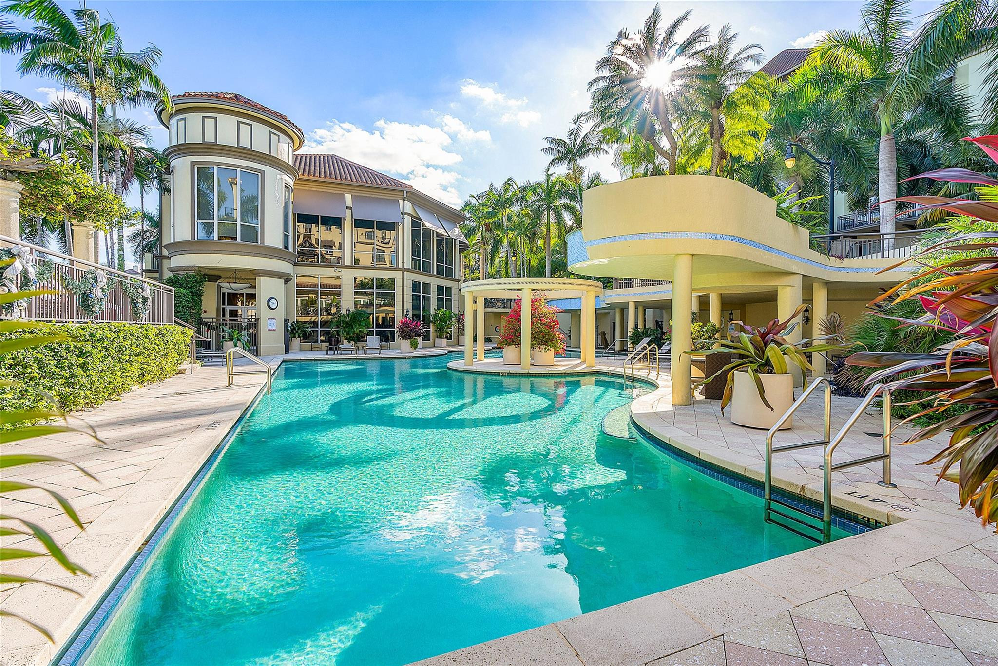 2631 NE 14th Ave 303