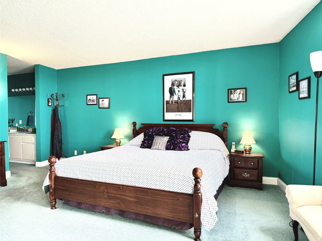 118 Lake Emerald 105