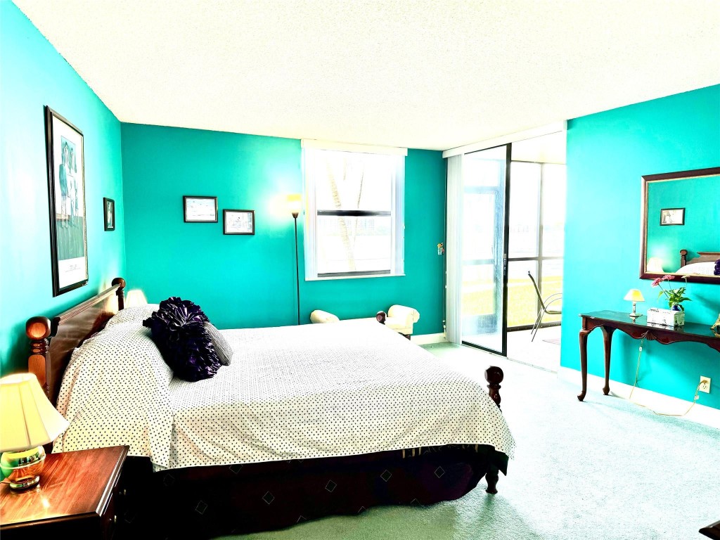 118 Lake Emerald 105