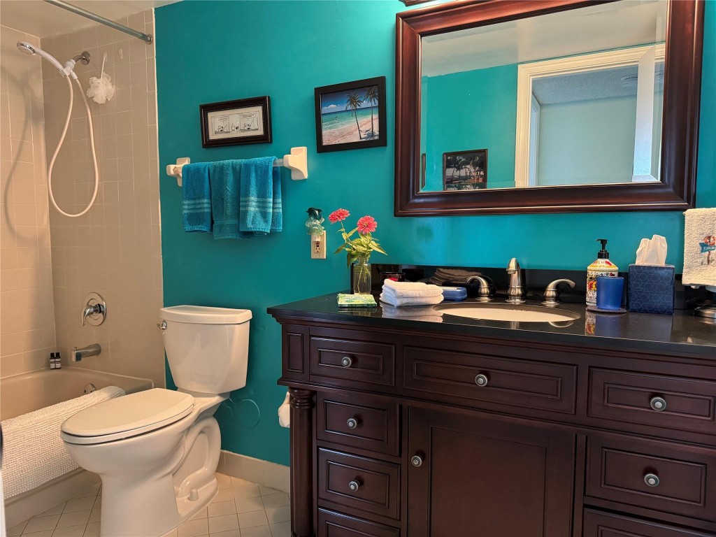 118 Lake Emerald 105