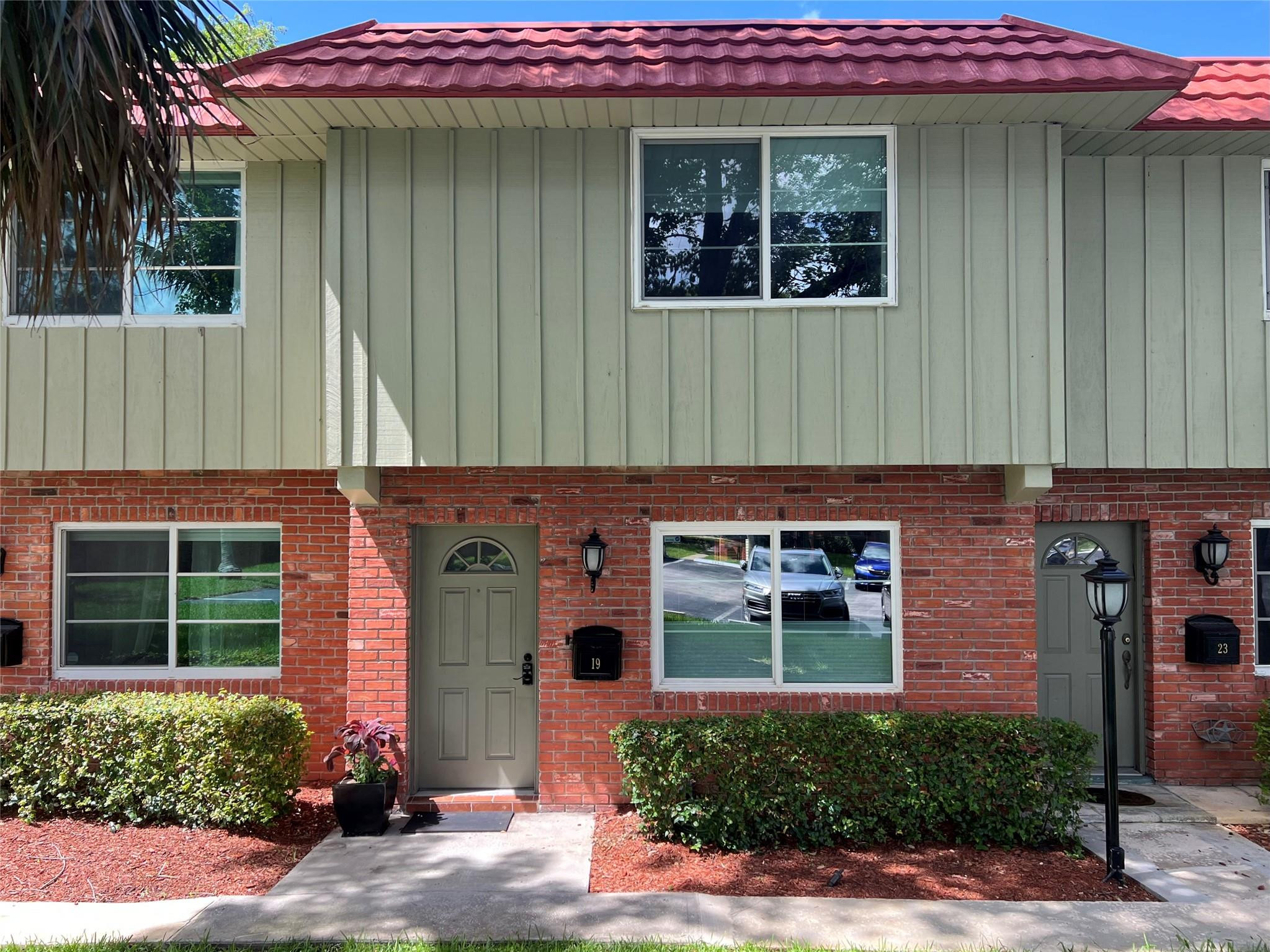19 NE 20th Ct 4A