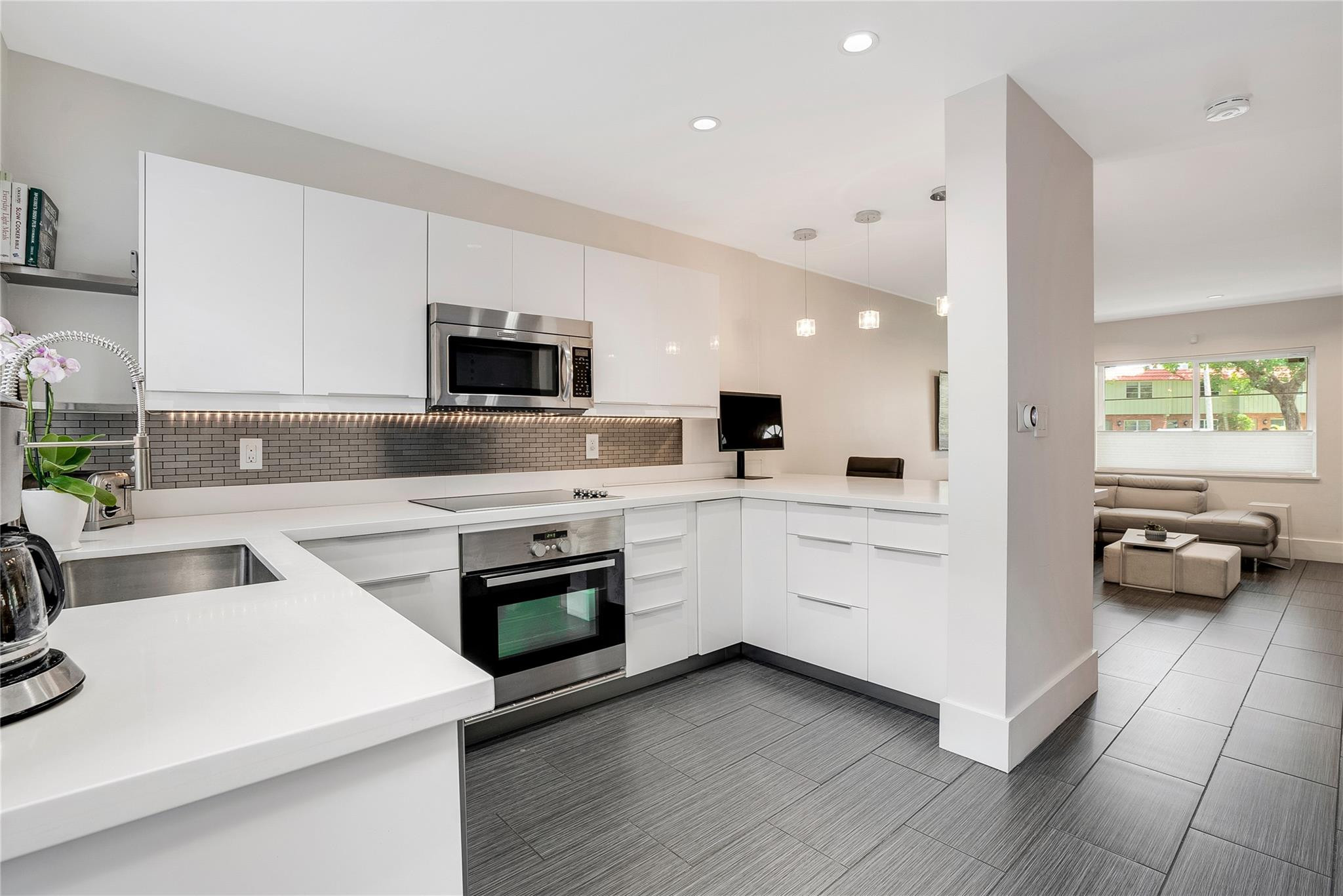 19 NE 20th Ct 4A