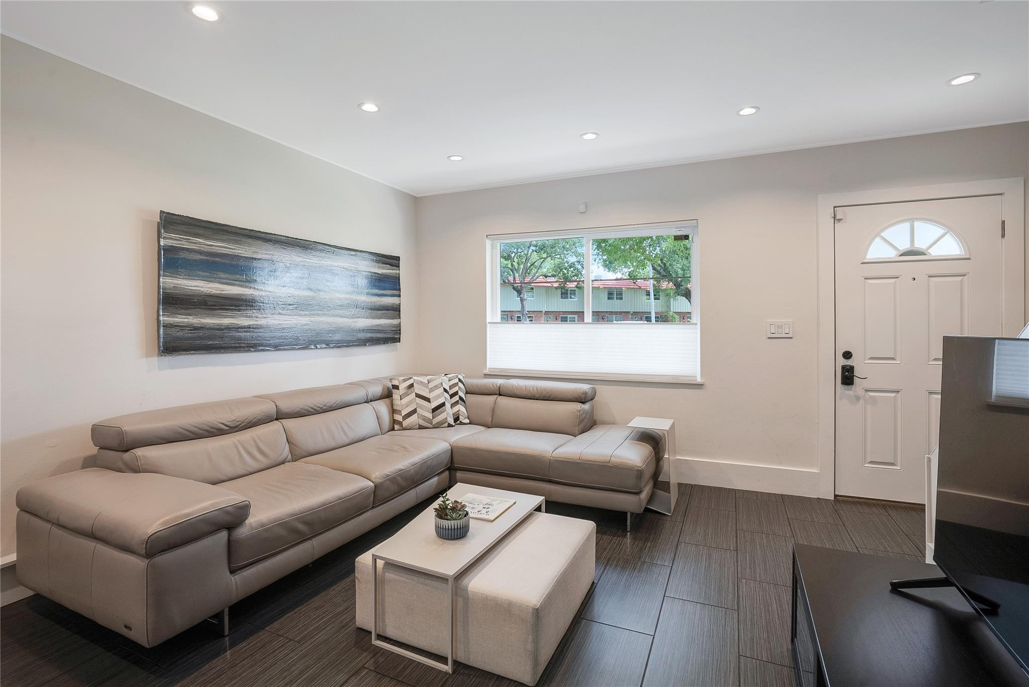 19 NE 20th Ct 4A
