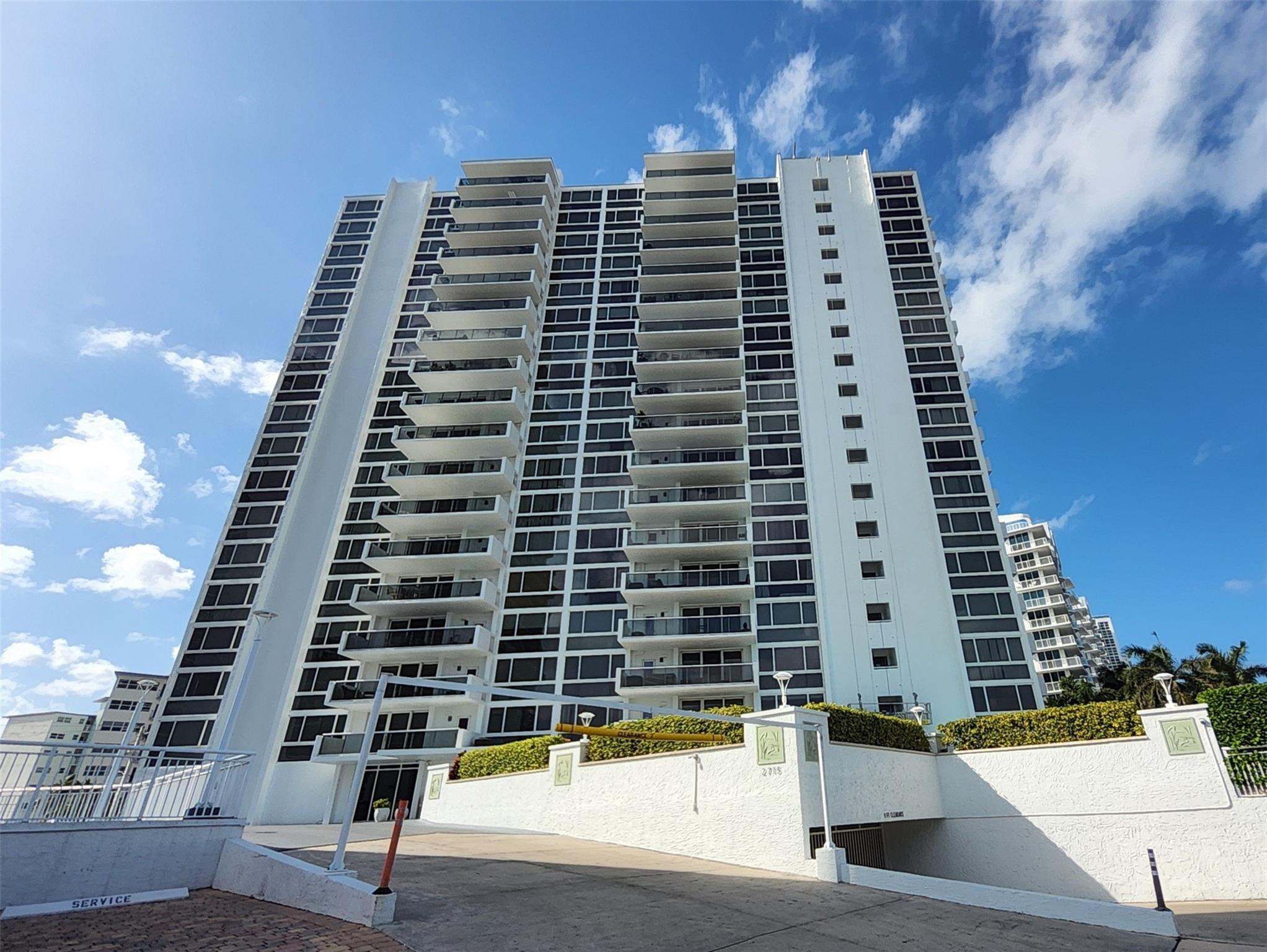 2715 N Ocean Blvd 15C