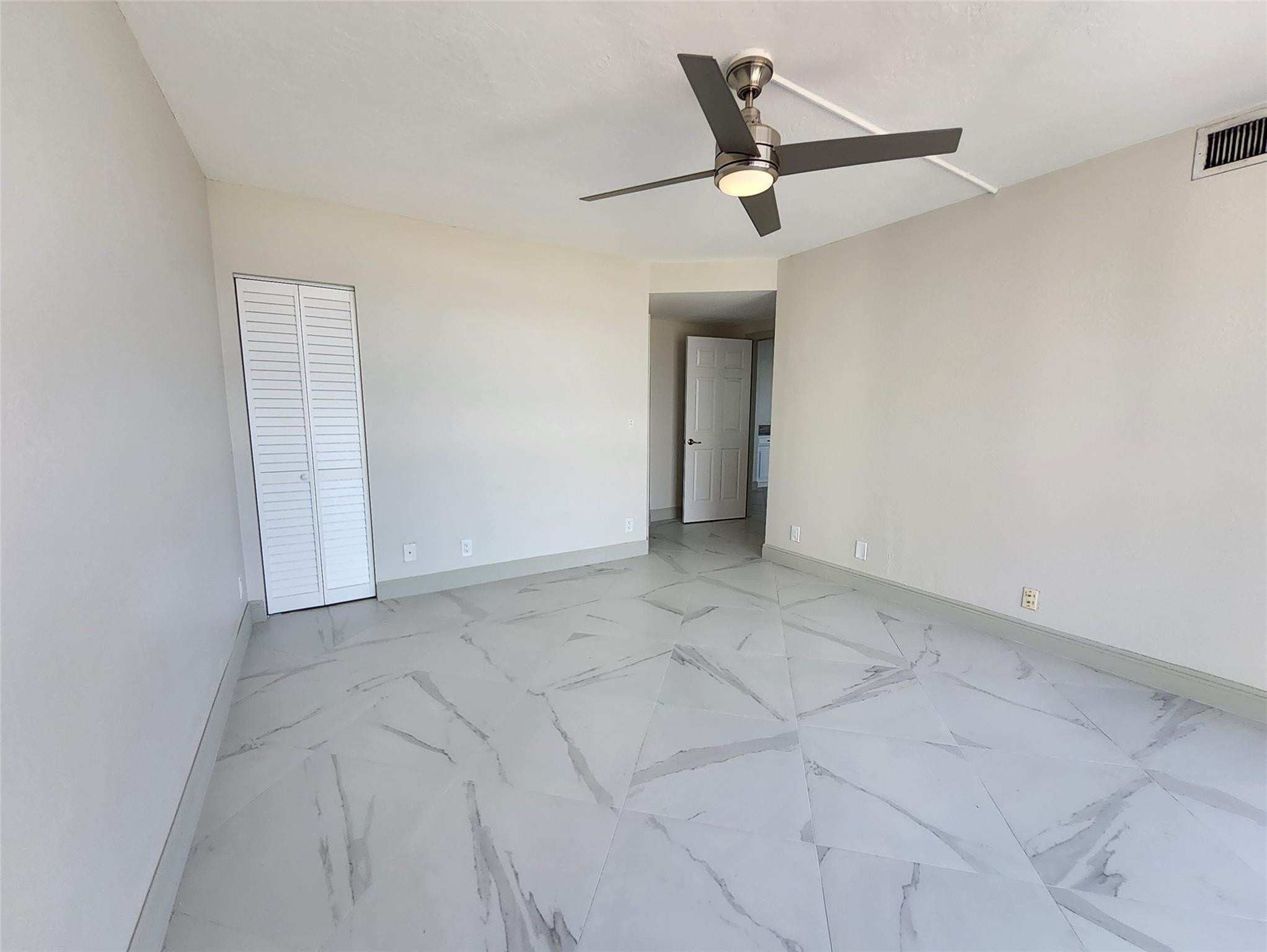 2715 N Ocean Blvd 15C