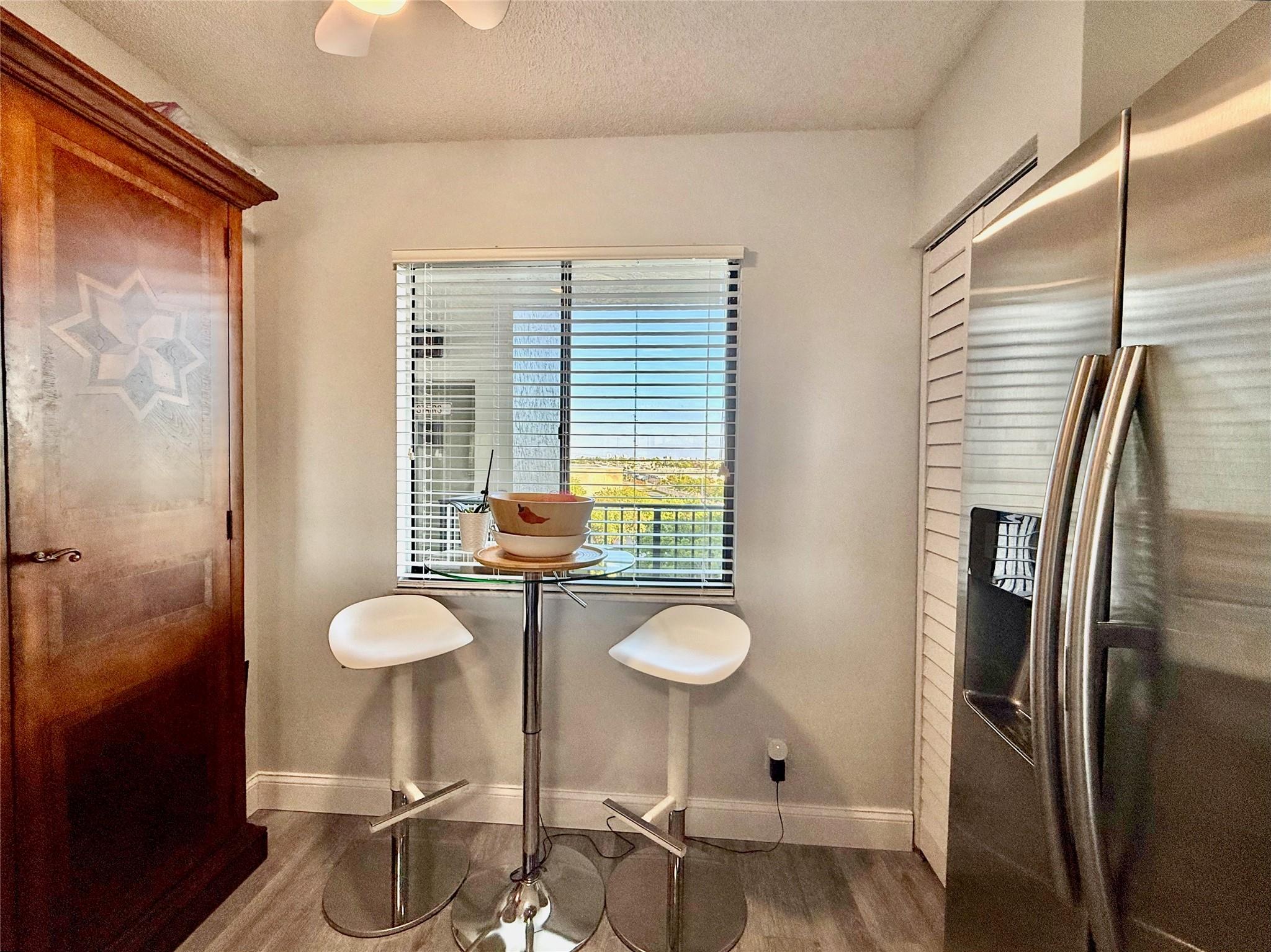 2112 S Cypress Bend Dr 508