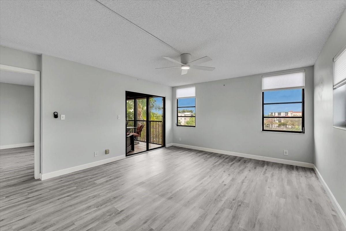 2112 S Cypress Bend Dr 508