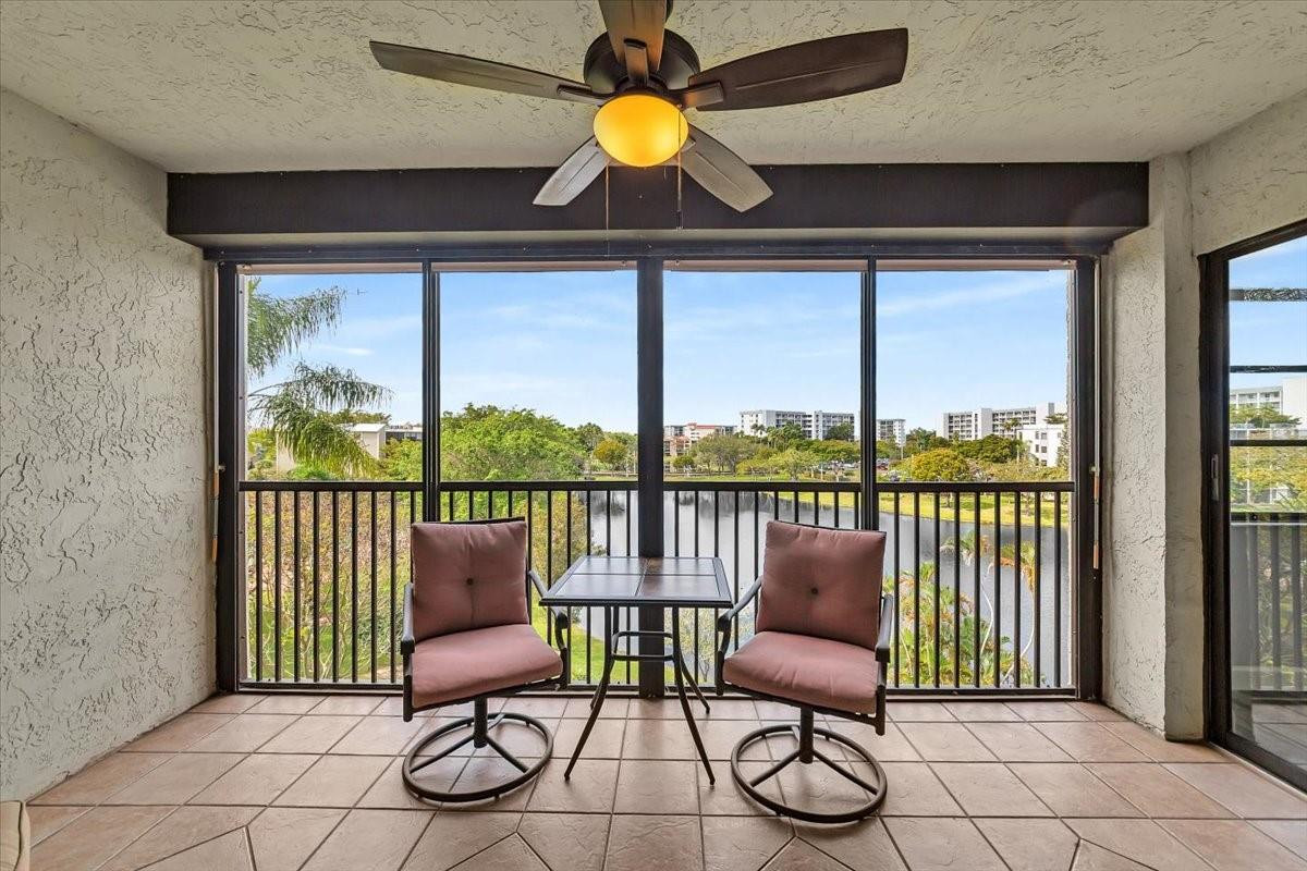 2112 S Cypress Bend Dr 508