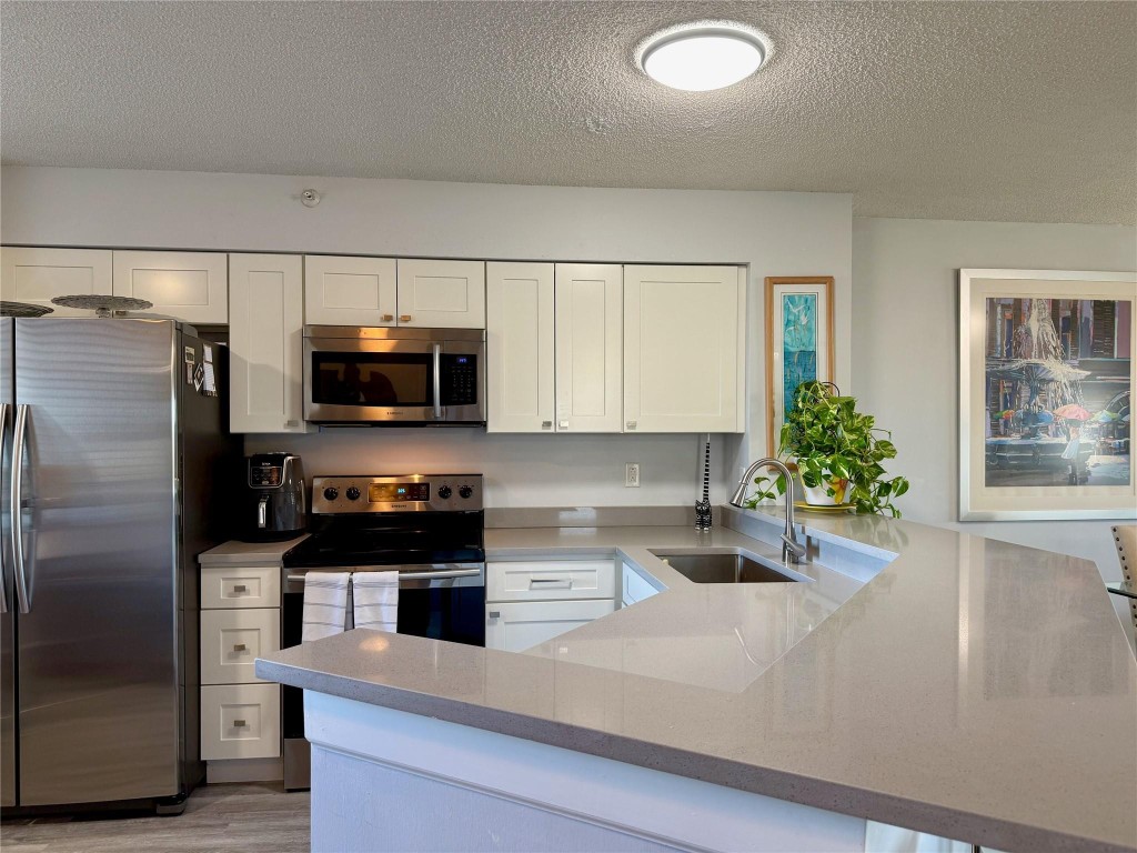 2112 S Cypress Bend Dr 508