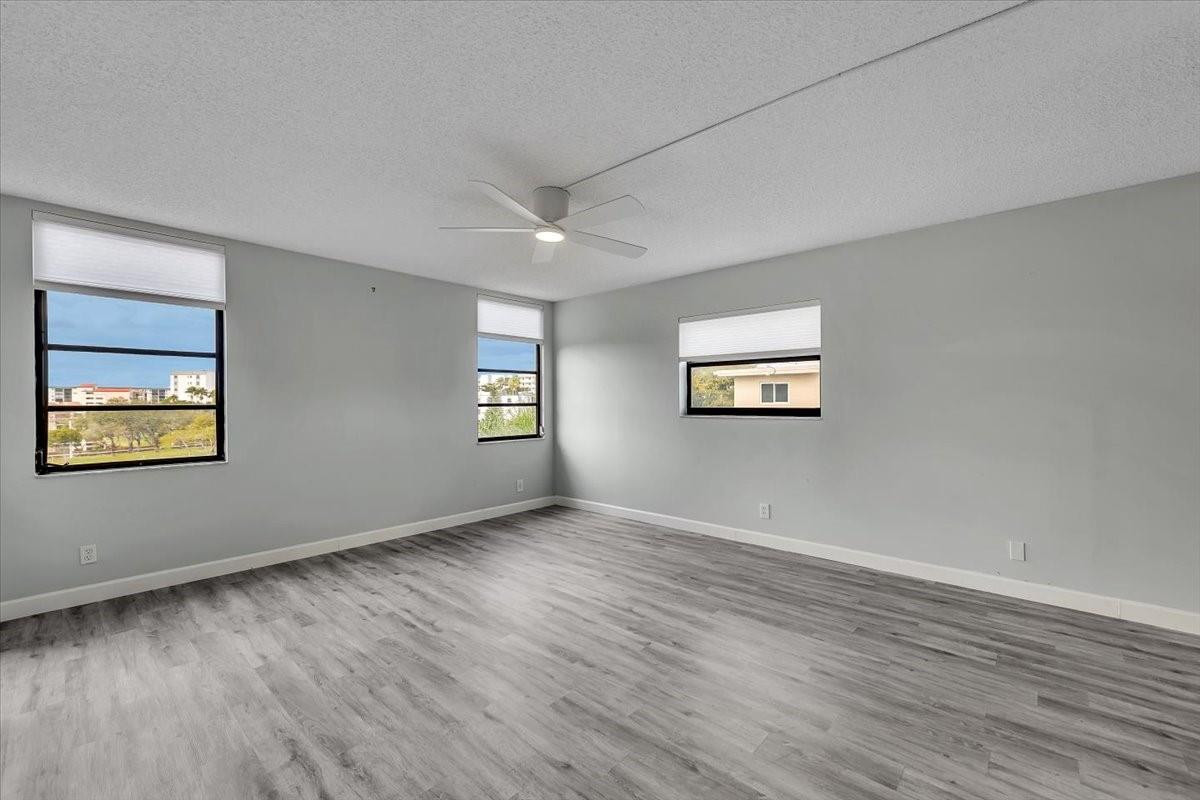 2112 S Cypress Bend Dr 508