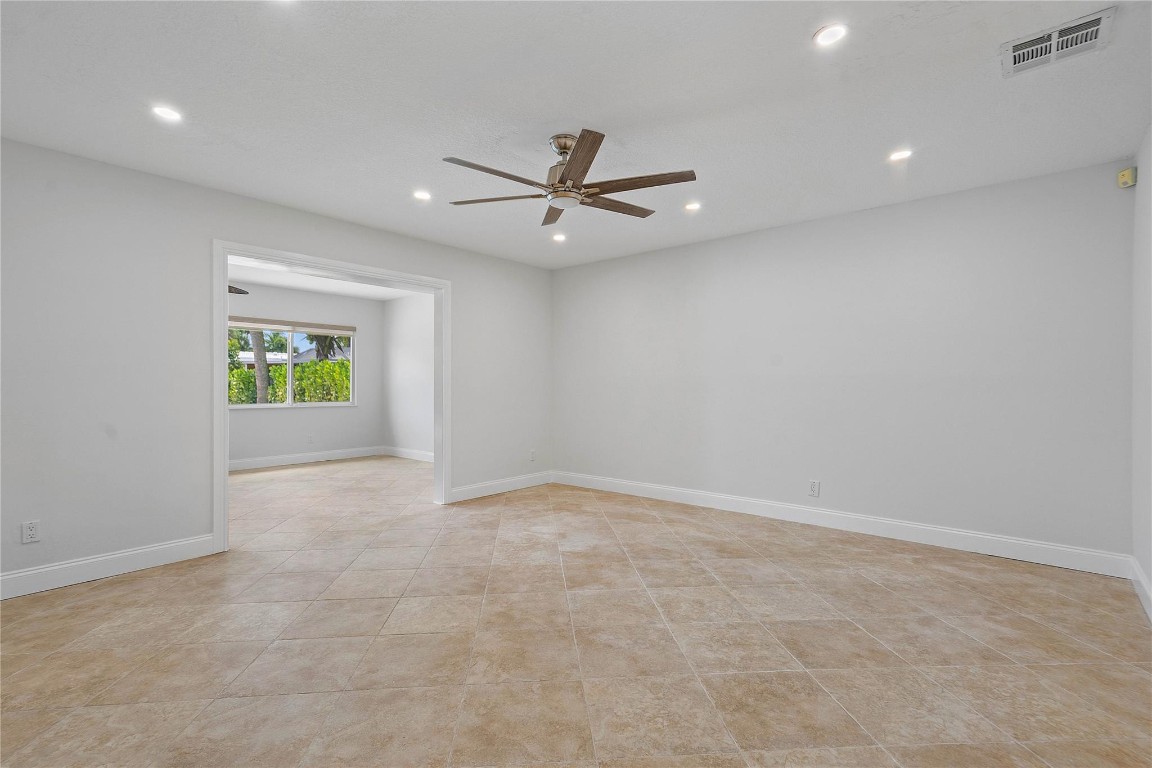 5206 Cleveland Street, Hollywood