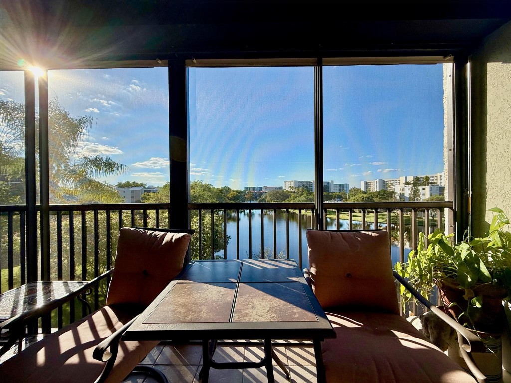 2112 S Cypress Bend Drive 508