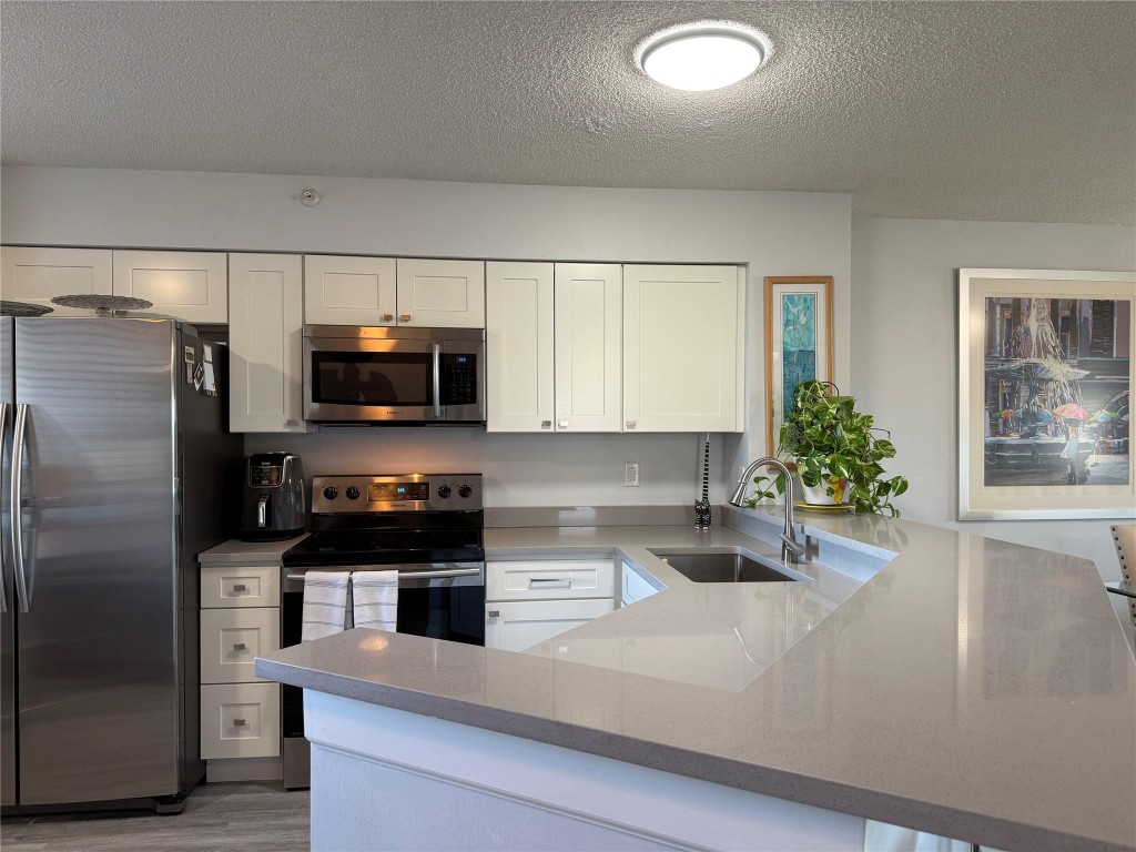 2112 S Cypress Bend Drive 508