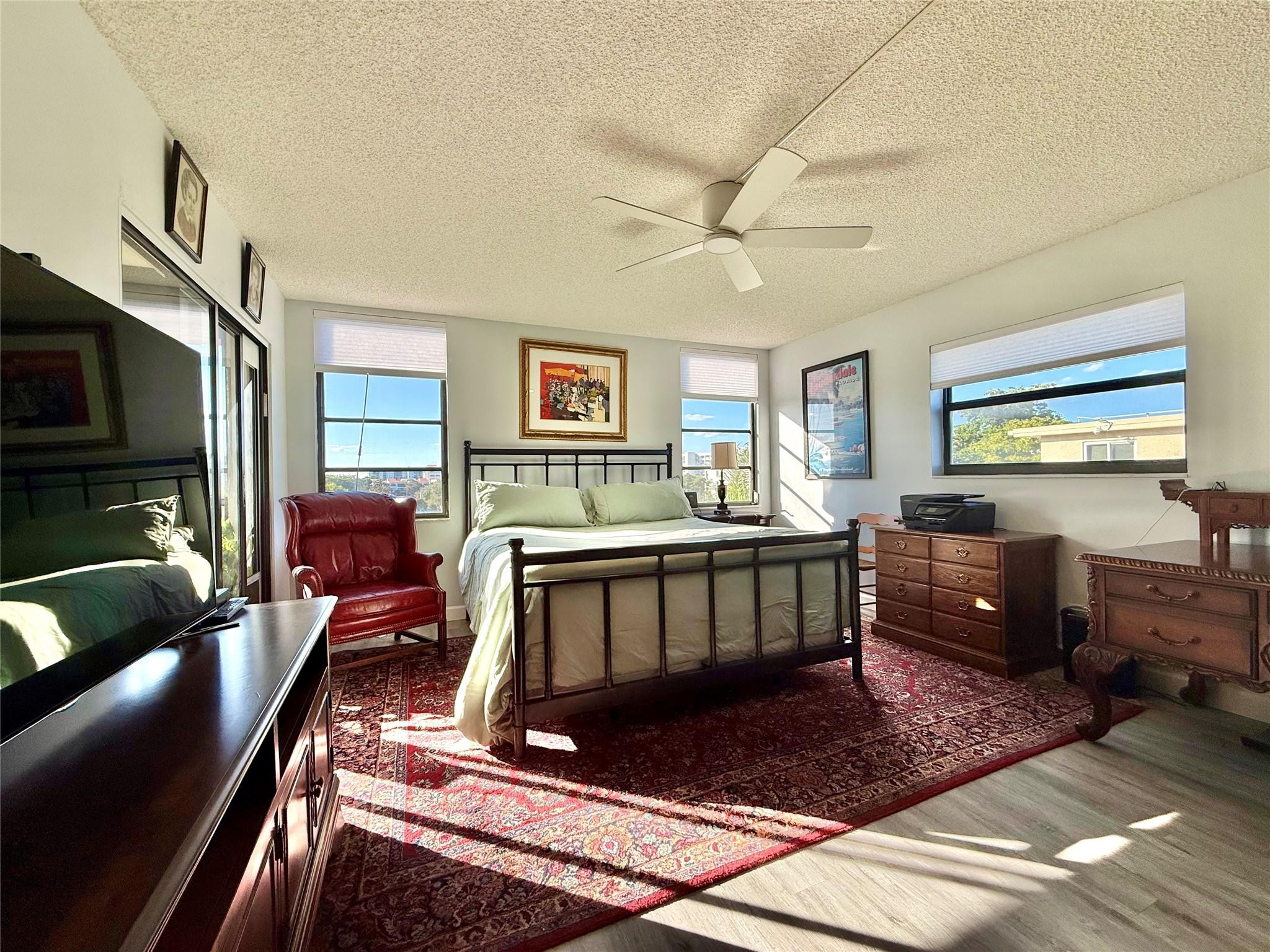 2112 S Cypress Bend Drive 508