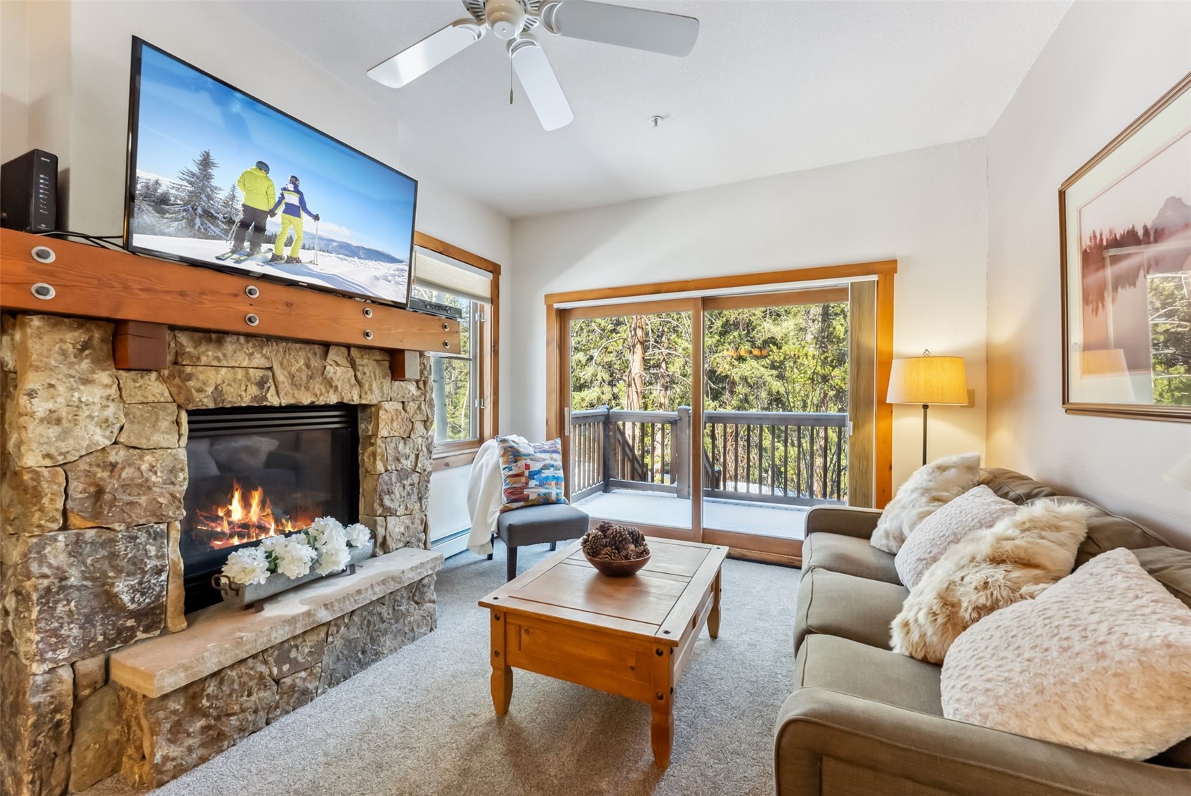 17 Lake Ridge CIRCLE 1826