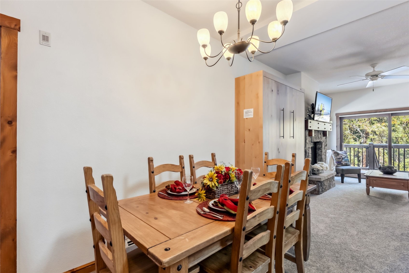 17 Lake Ridge CIRCLE 1826