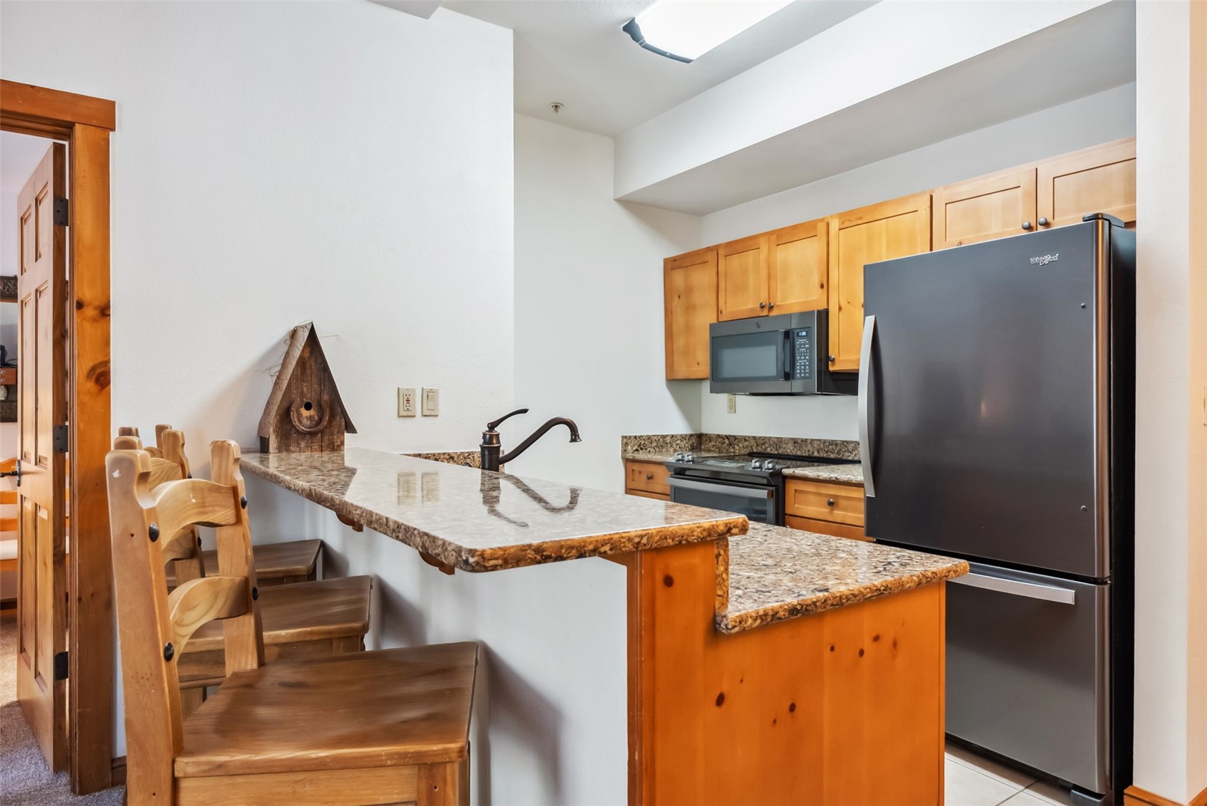 17 Lake Ridge CIRCLE 1826