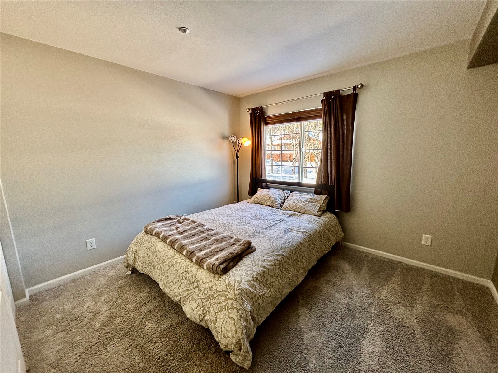 183 Pelican CIRCLE 1301