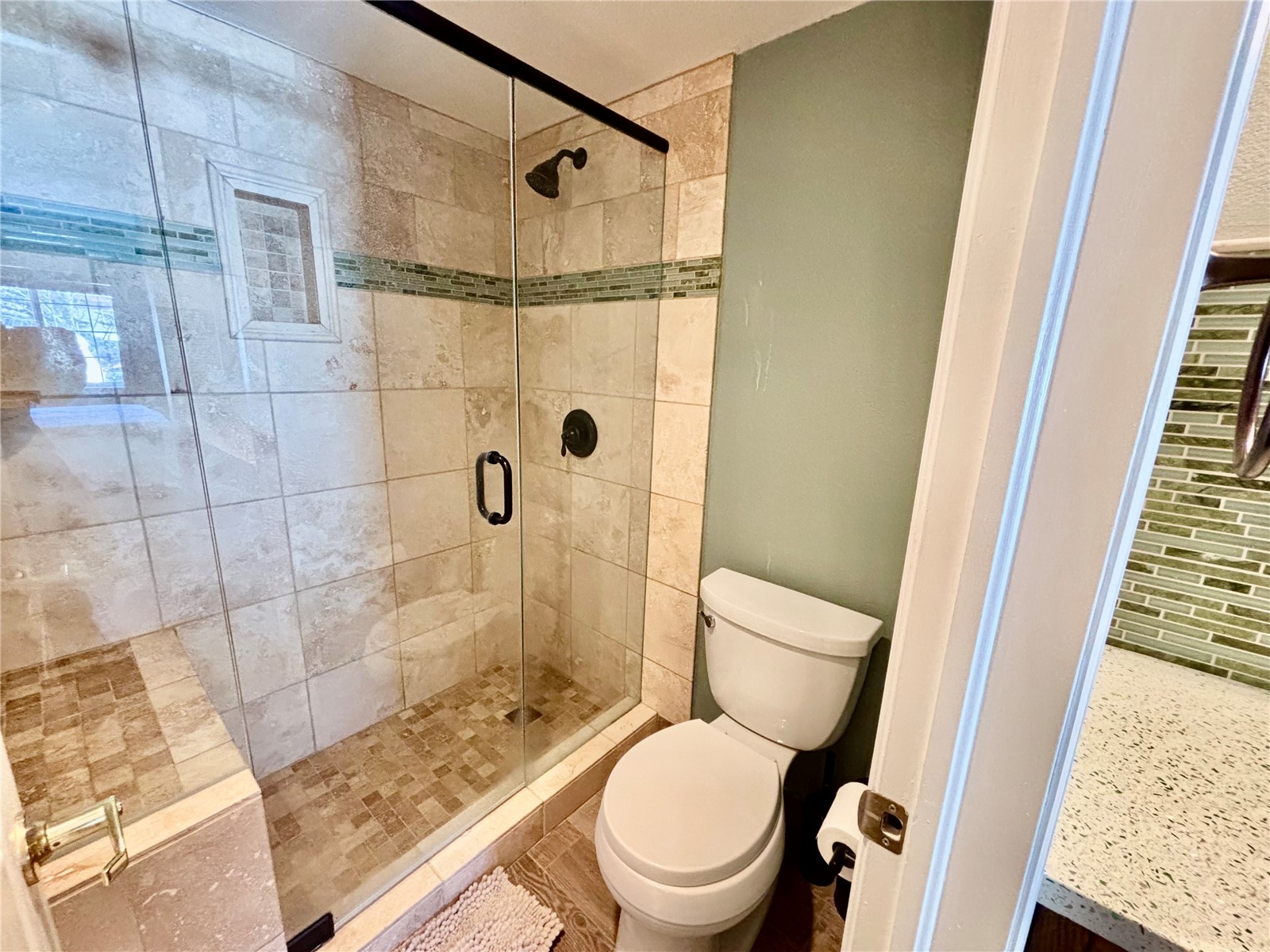 183 Pelican CIRCLE 1301