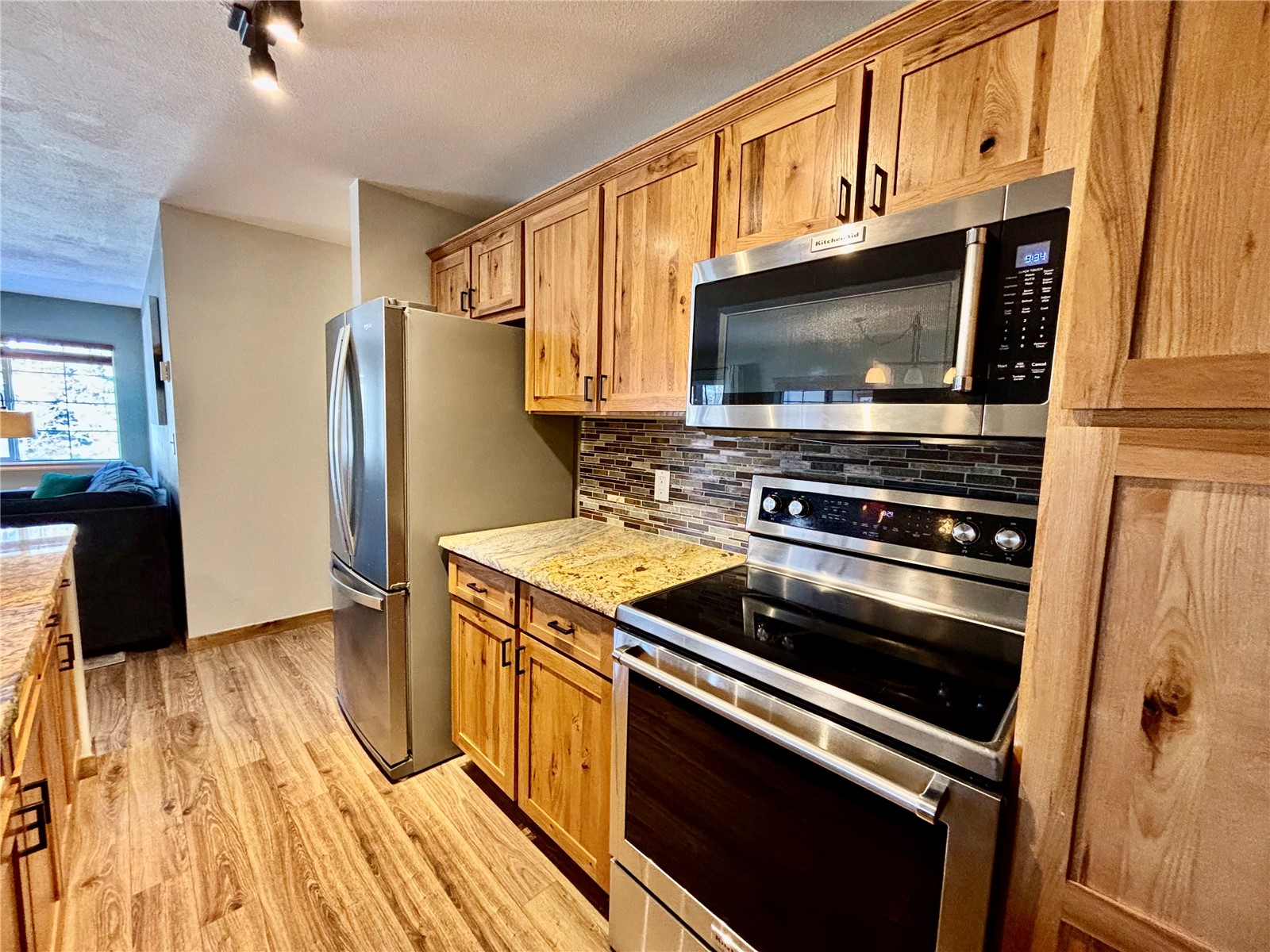 183 Pelican CIRCLE 1301
