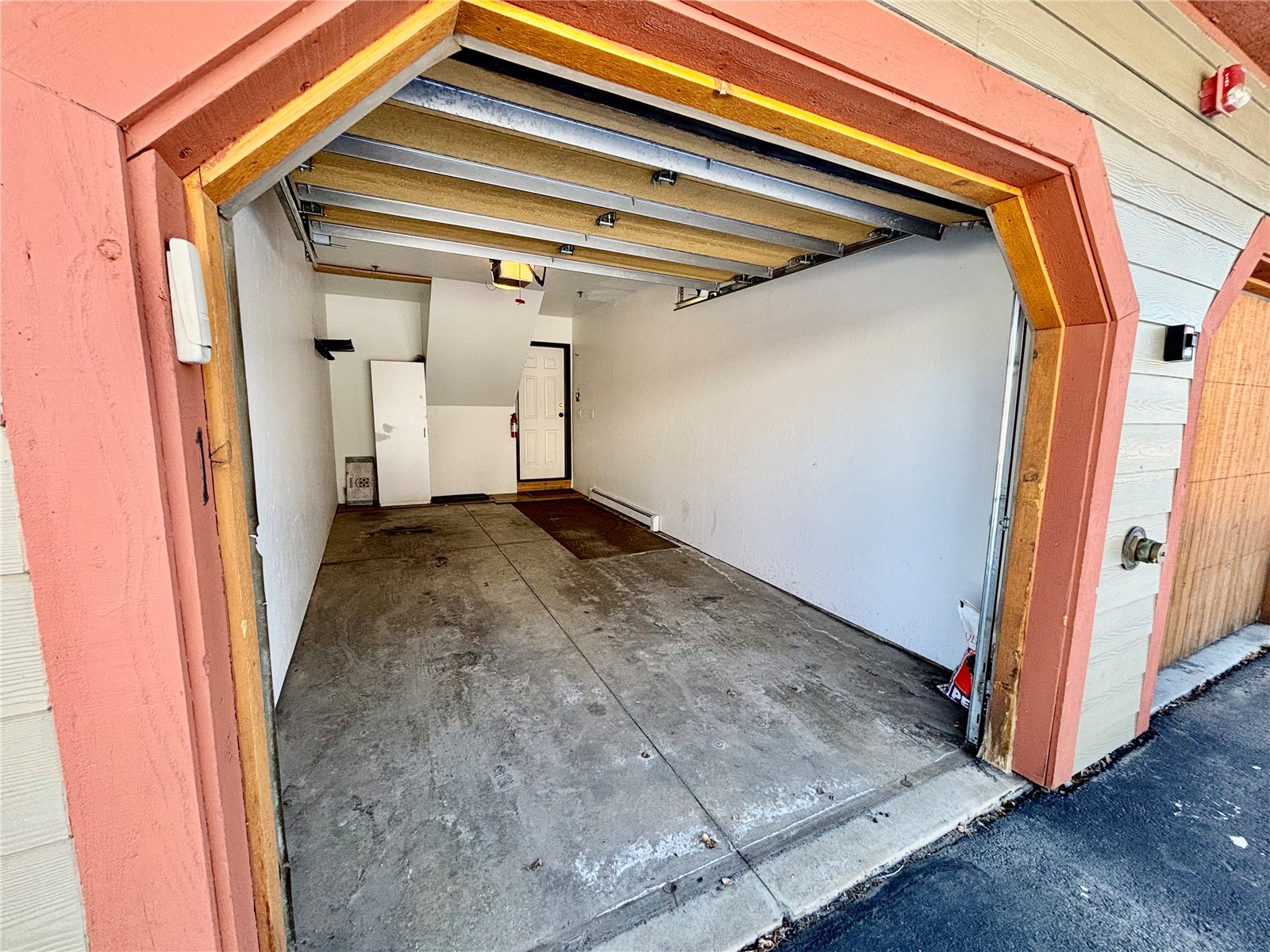 183 Pelican CIRCLE 1301