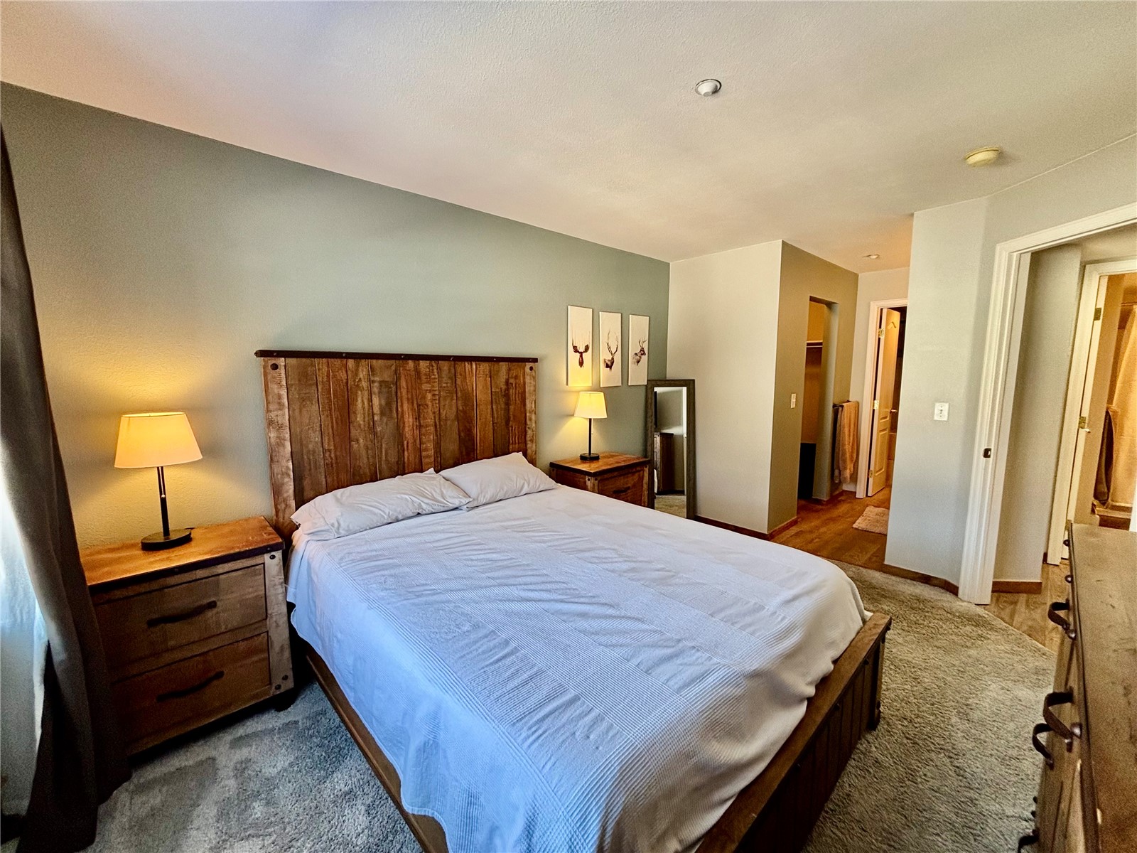 183 Pelican CIRCLE 1301
