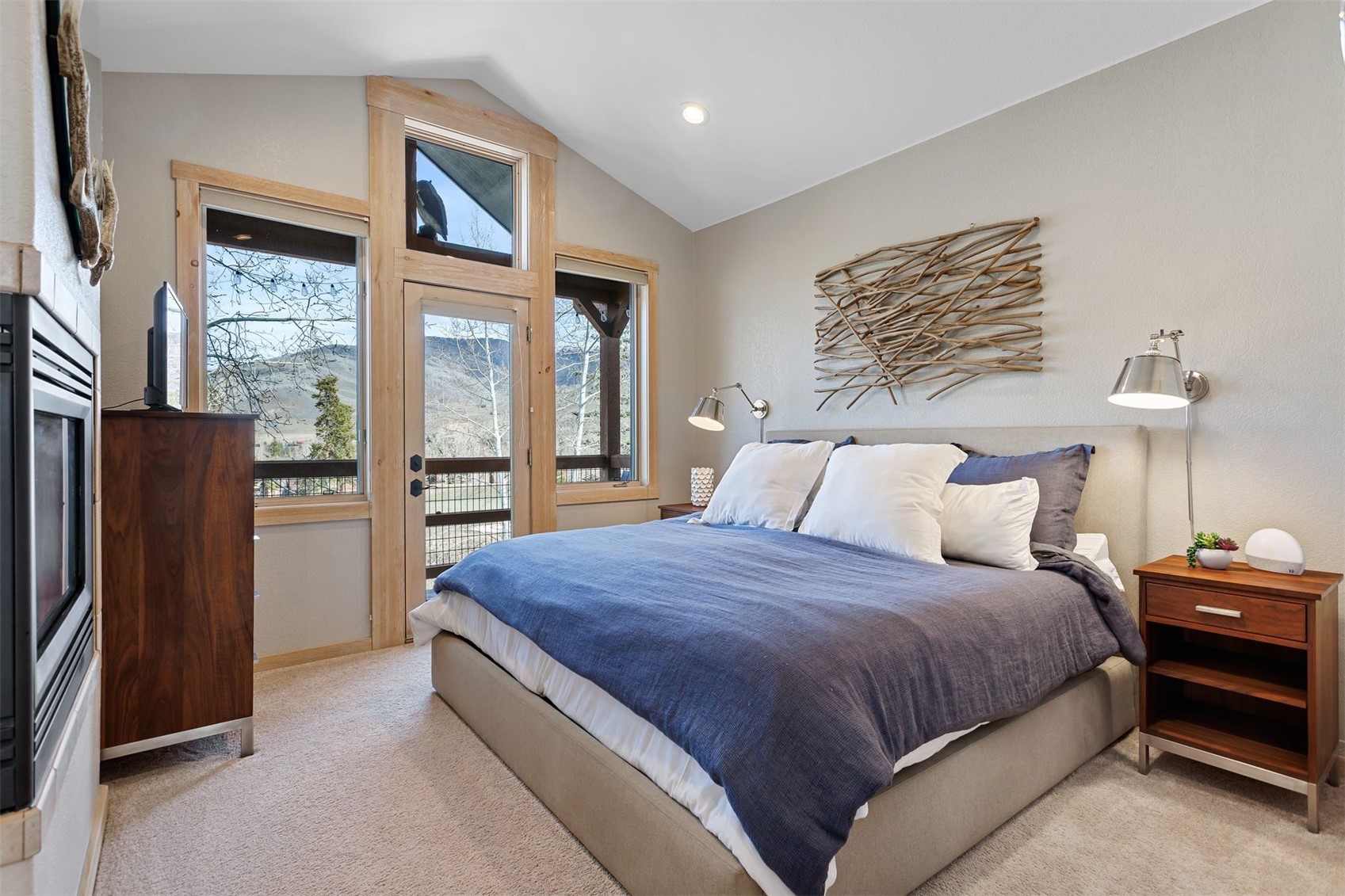 402 Kestrel Lane