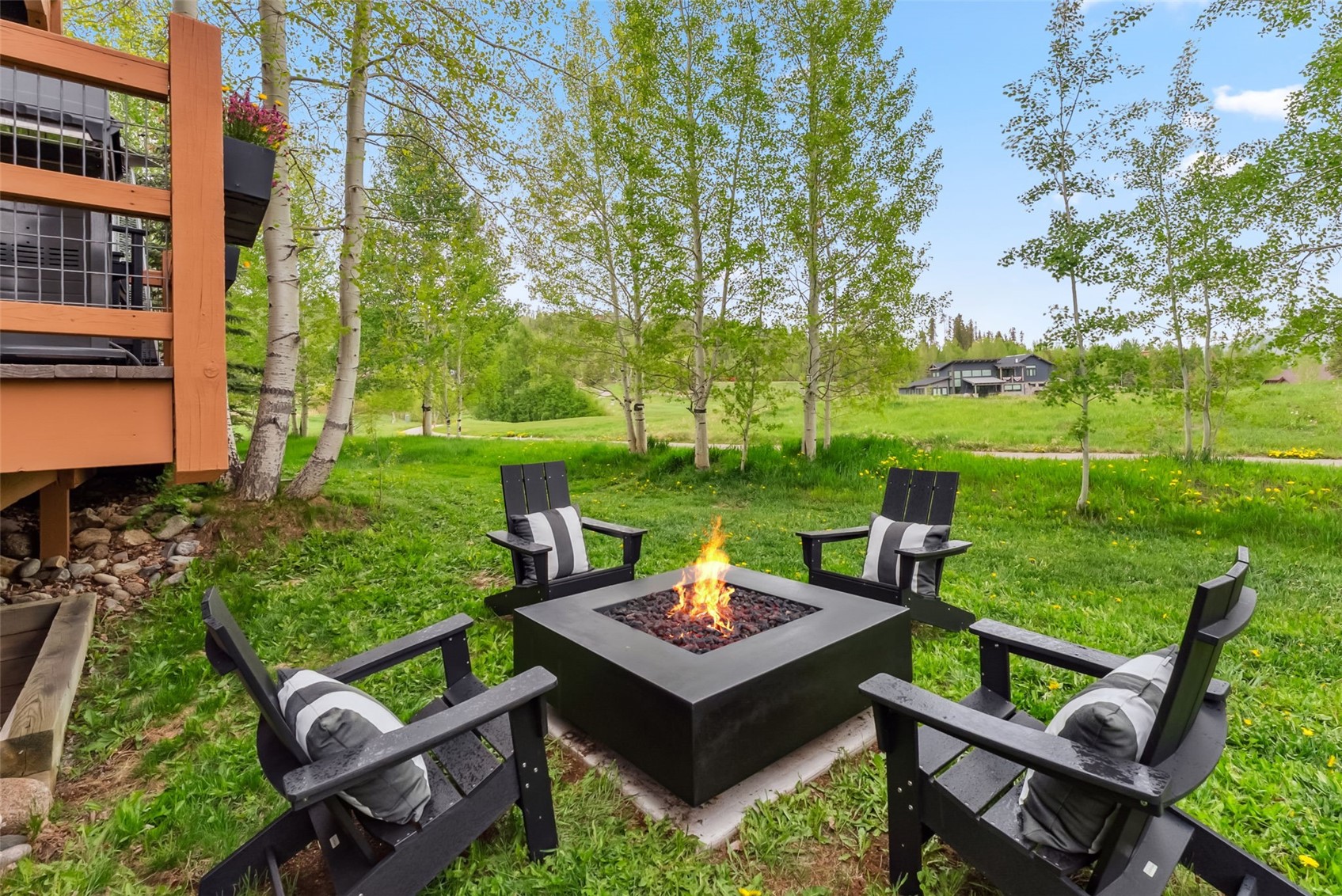402 Kestrel Lane