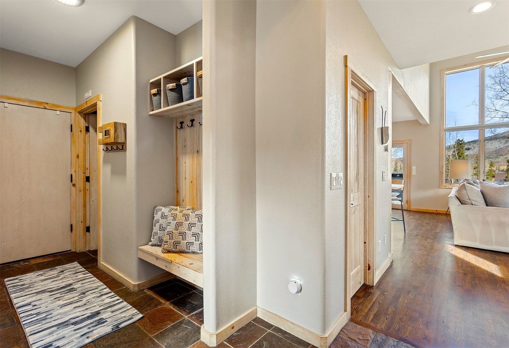 402 Kestrel Lane