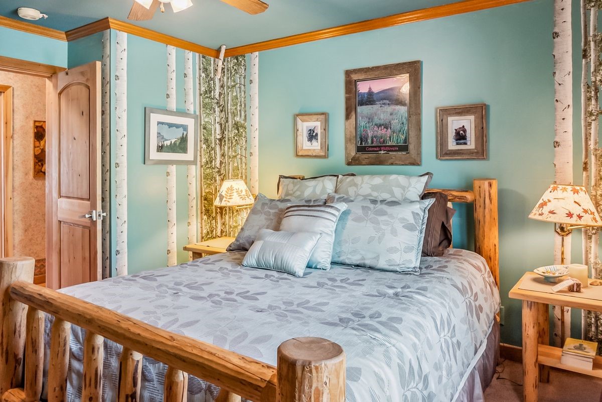 112 Grey Squirrel LANE