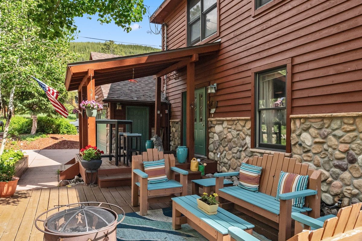 112 Grey Squirrel LANE