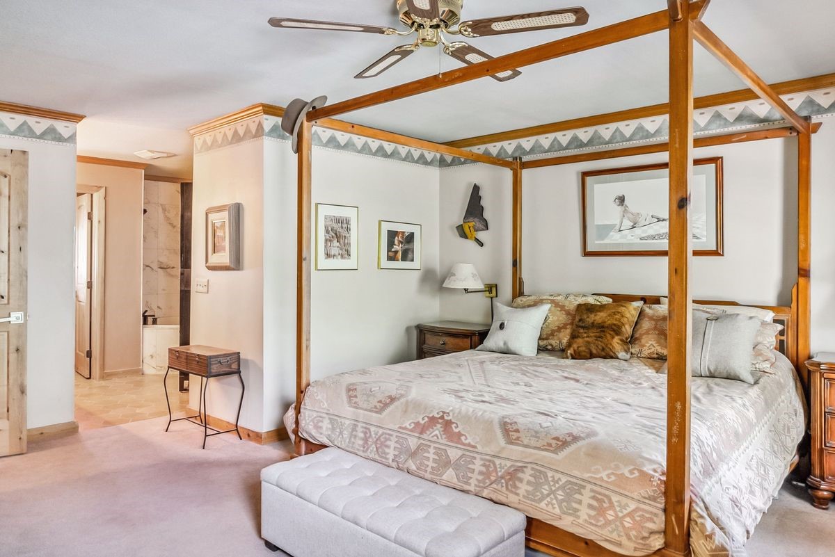 112 Grey Squirrel LANE