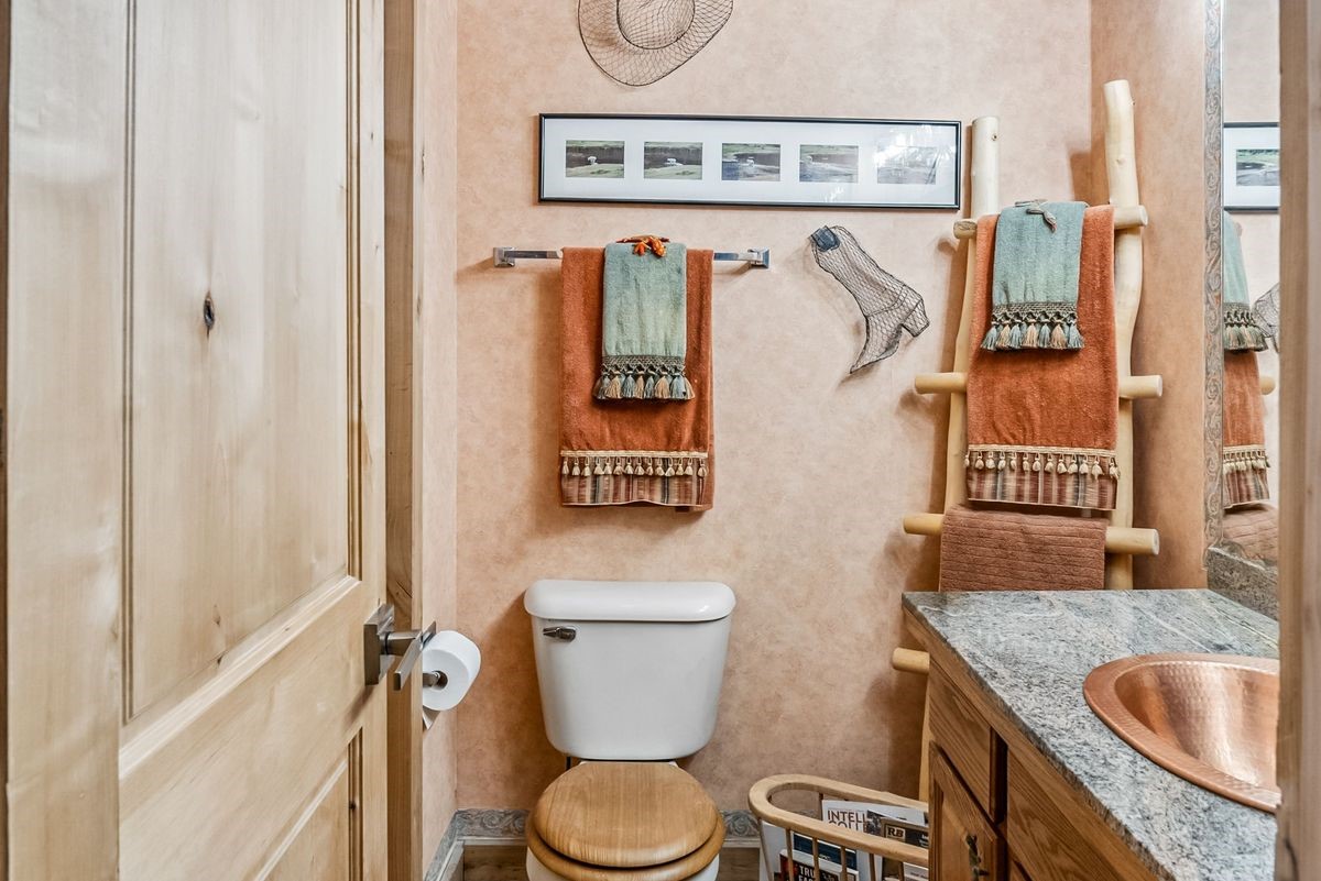 112 Grey Squirrel LANE