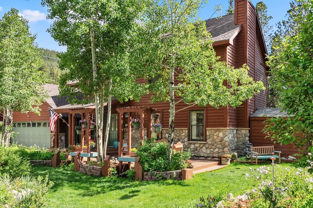 112 Grey Squirrel LANE